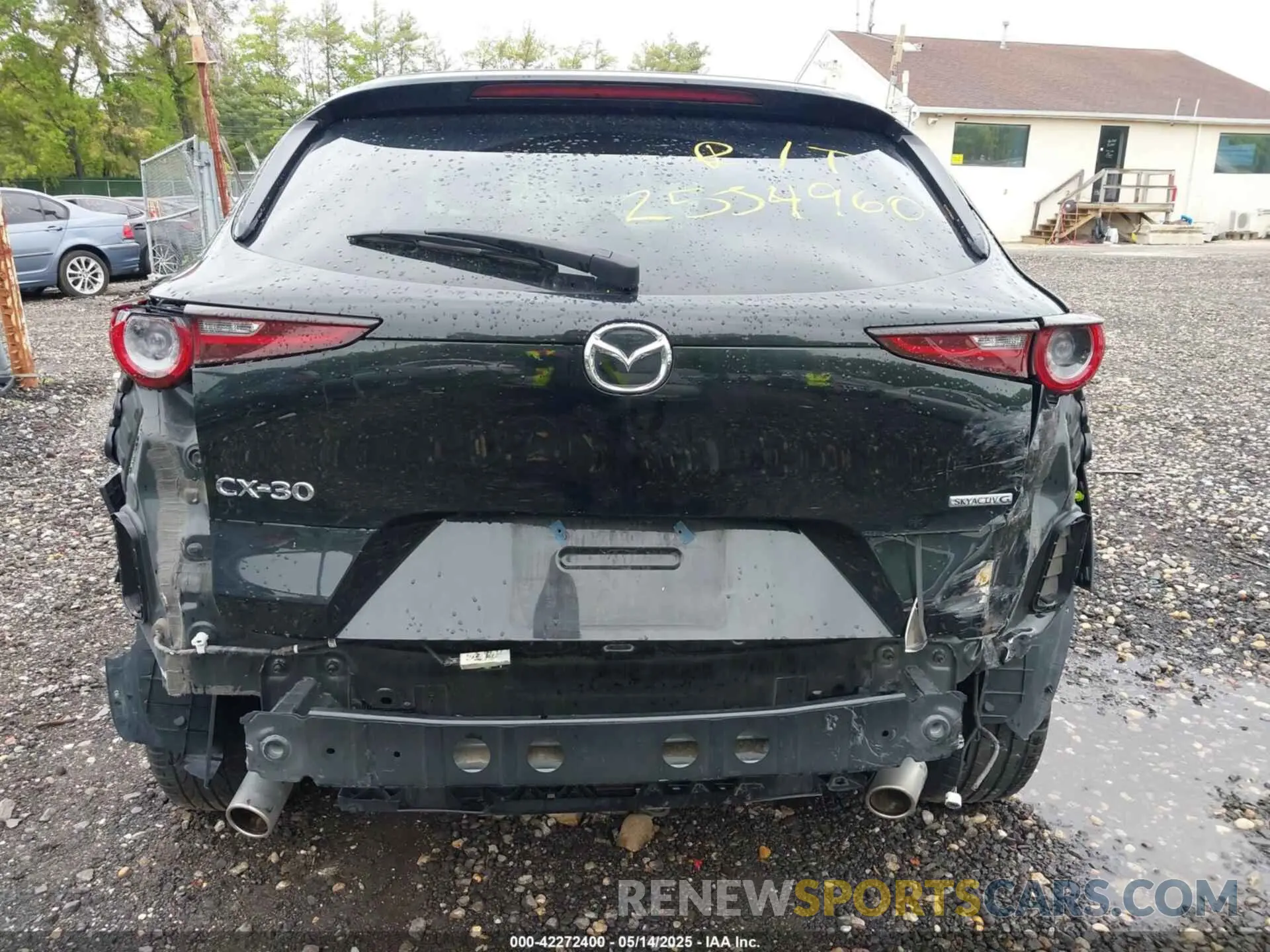 6 Photograph of a damaged car 3MVDMABL4MM233173 MAZDA CX-30 2021