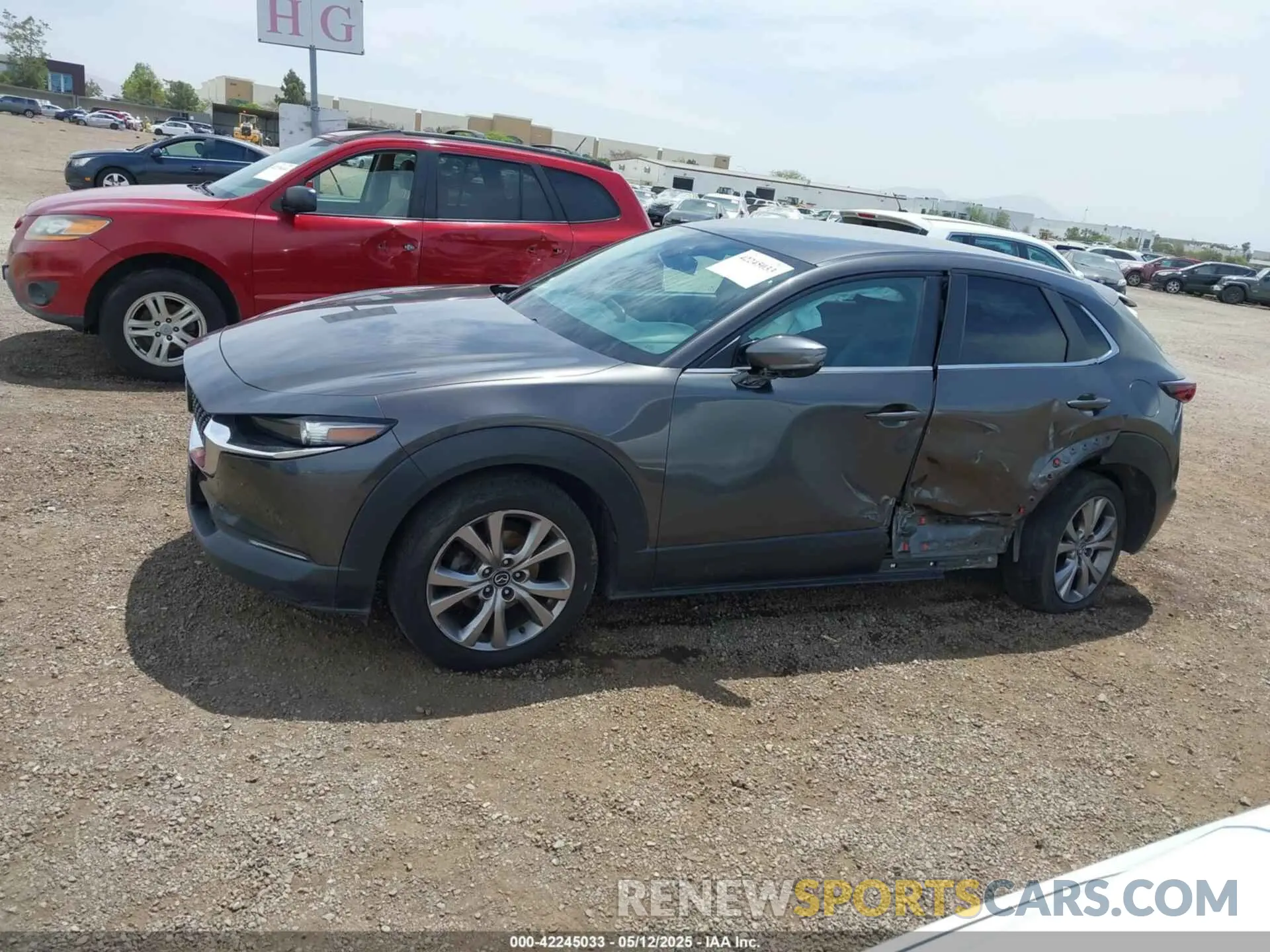14 Photograph of a damaged car 3MVDMABL5MM210517 MAZDA CX-30 2021
