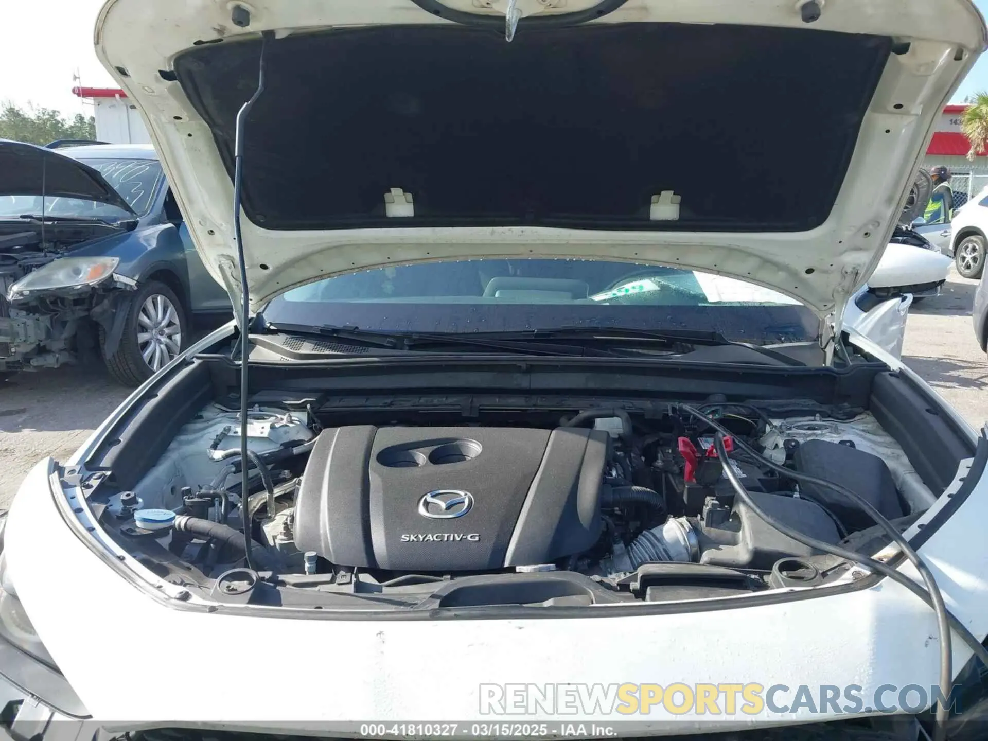 10 Photograph of a damaged car 3MVDMABL5MM273133 MAZDA CX-30 2021