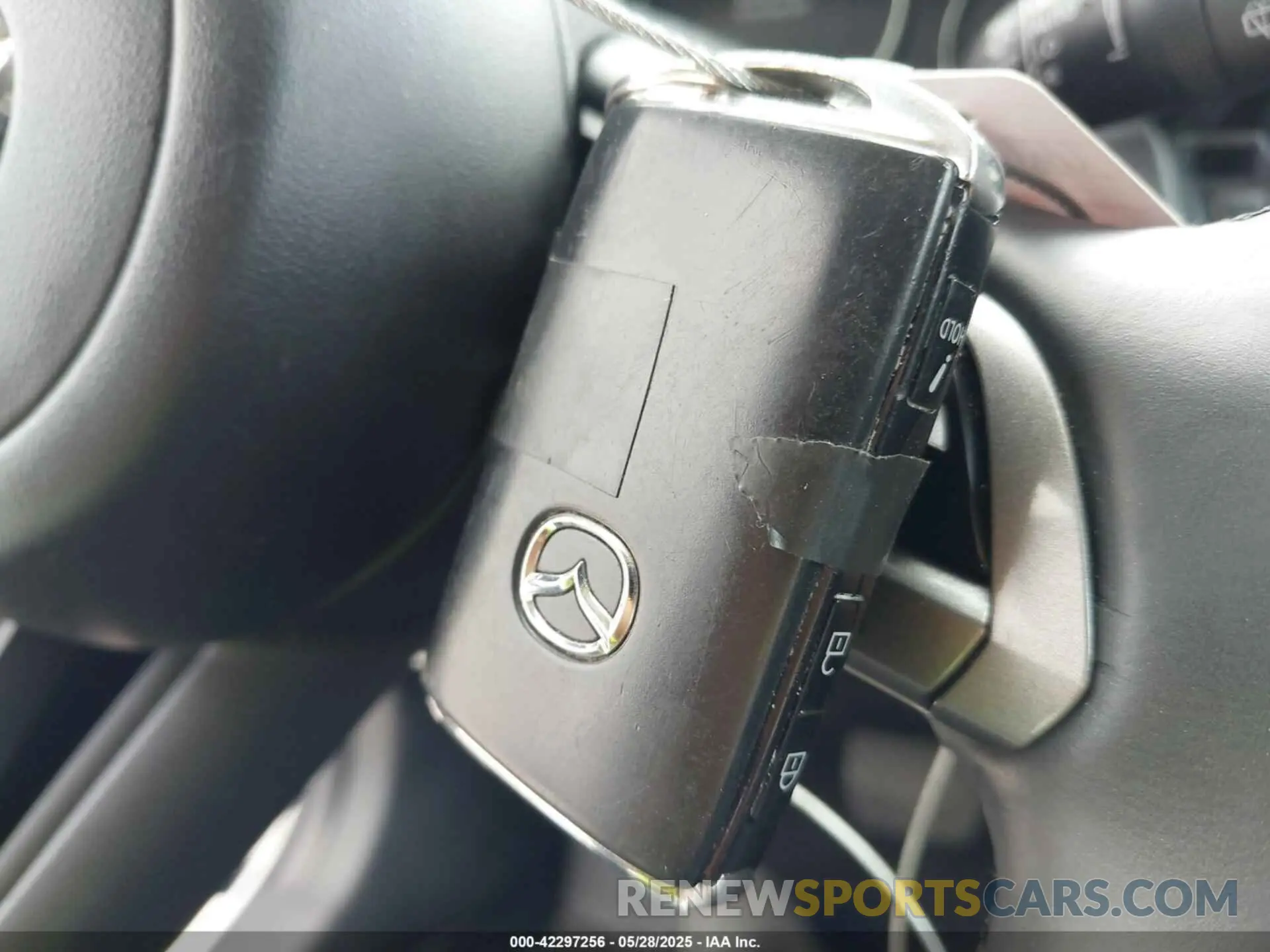 11 Photograph of a damaged car 3MVDMABL6MM309623 MAZDA CX-30 2021