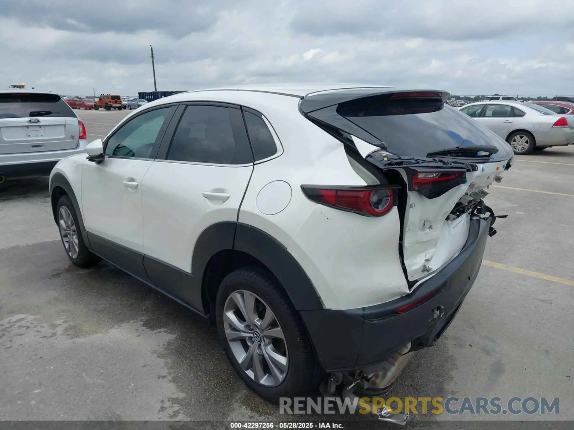3 Photograph of a damaged car 3MVDMABL6MM309623 MAZDA CX-30 2021