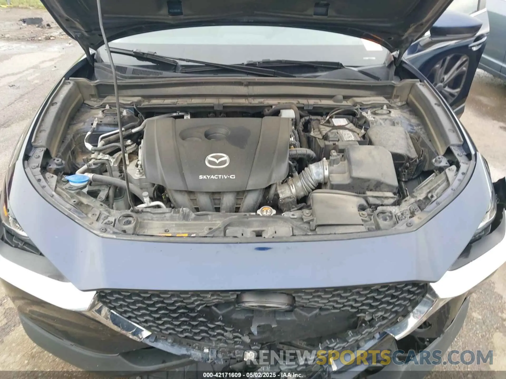 10 Photograph of a damaged car 3MVDMABL8MM209992 MAZDA CX-30 2021