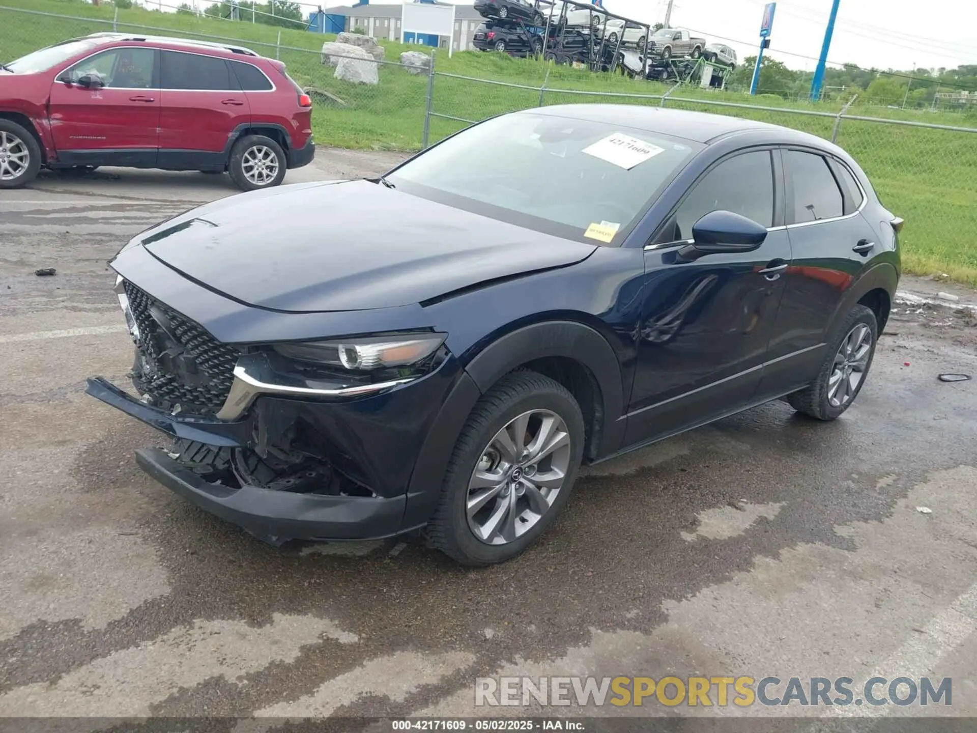2 Photograph of a damaged car 3MVDMABL8MM209992 MAZDA CX-30 2021