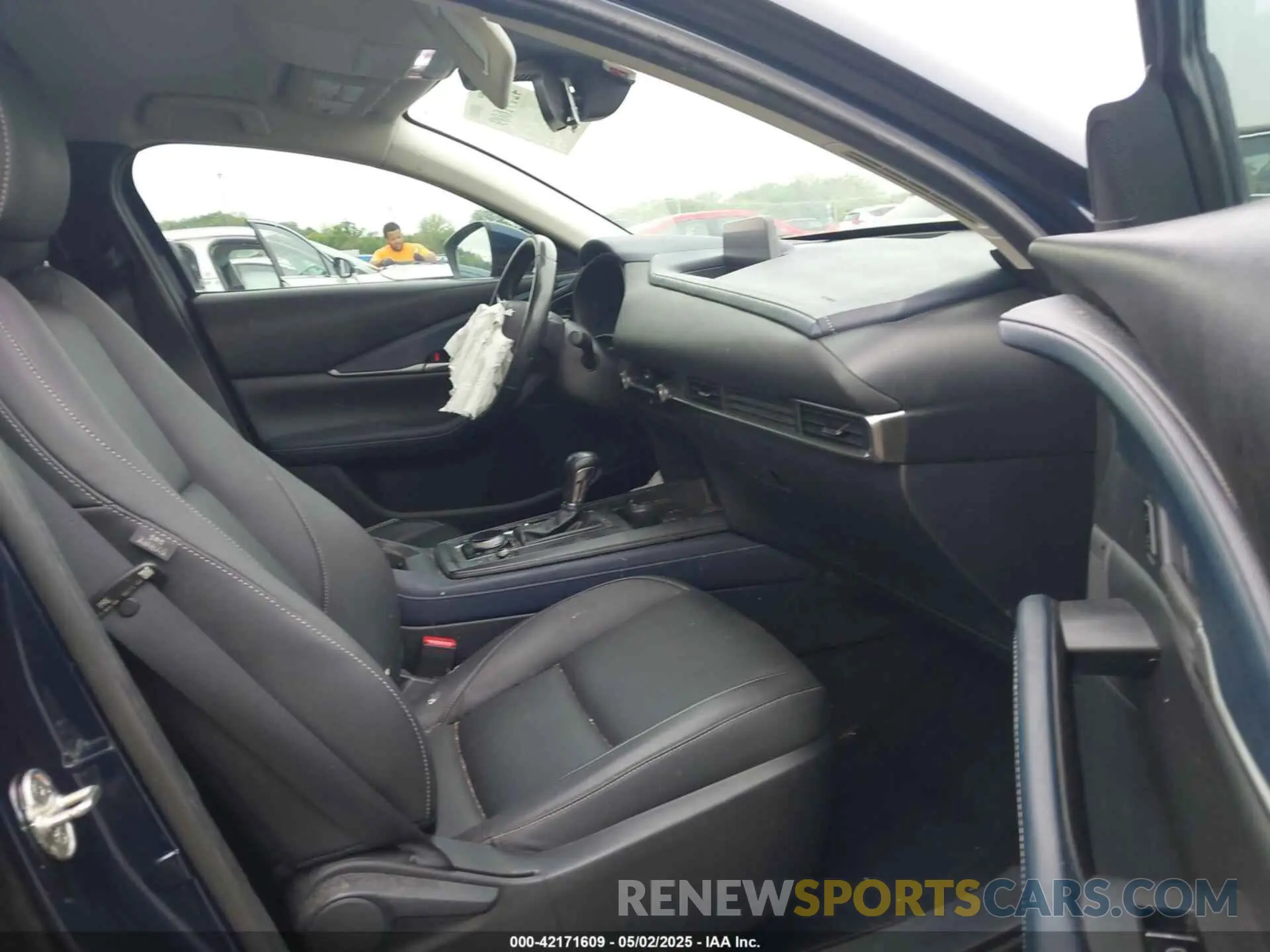 5 Photograph of a damaged car 3MVDMABL8MM209992 MAZDA CX-30 2021