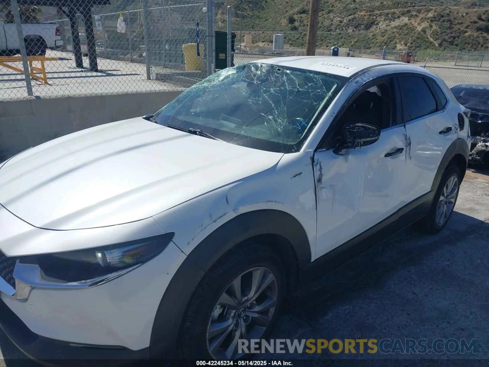 16 Photograph of a damaged car 3MVDMABL9MM309437 MAZDA CX-30 2021
