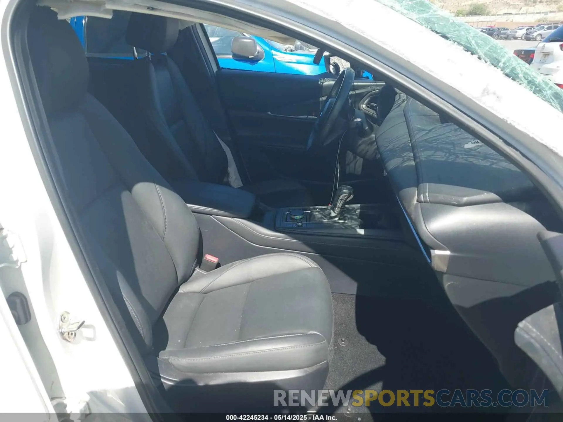 5 Photograph of a damaged car 3MVDMABL9MM309437 MAZDA CX-30 2021