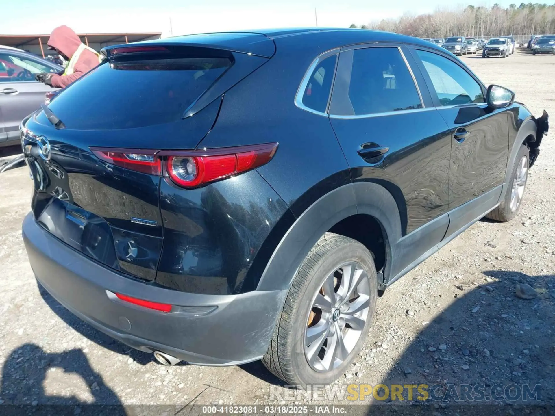 4 Photograph of a damaged car 3MVDMABLXMM254691 MAZDA CX-30 2021