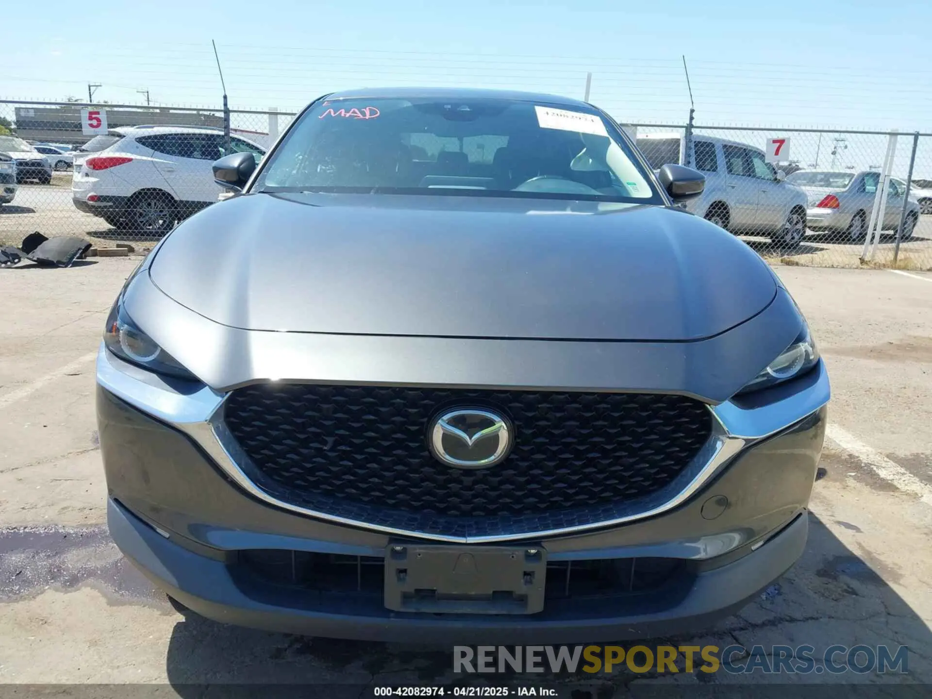 12 Photograph of a damaged car 3MVDMACL6MM216776 MAZDA CX-30 2021