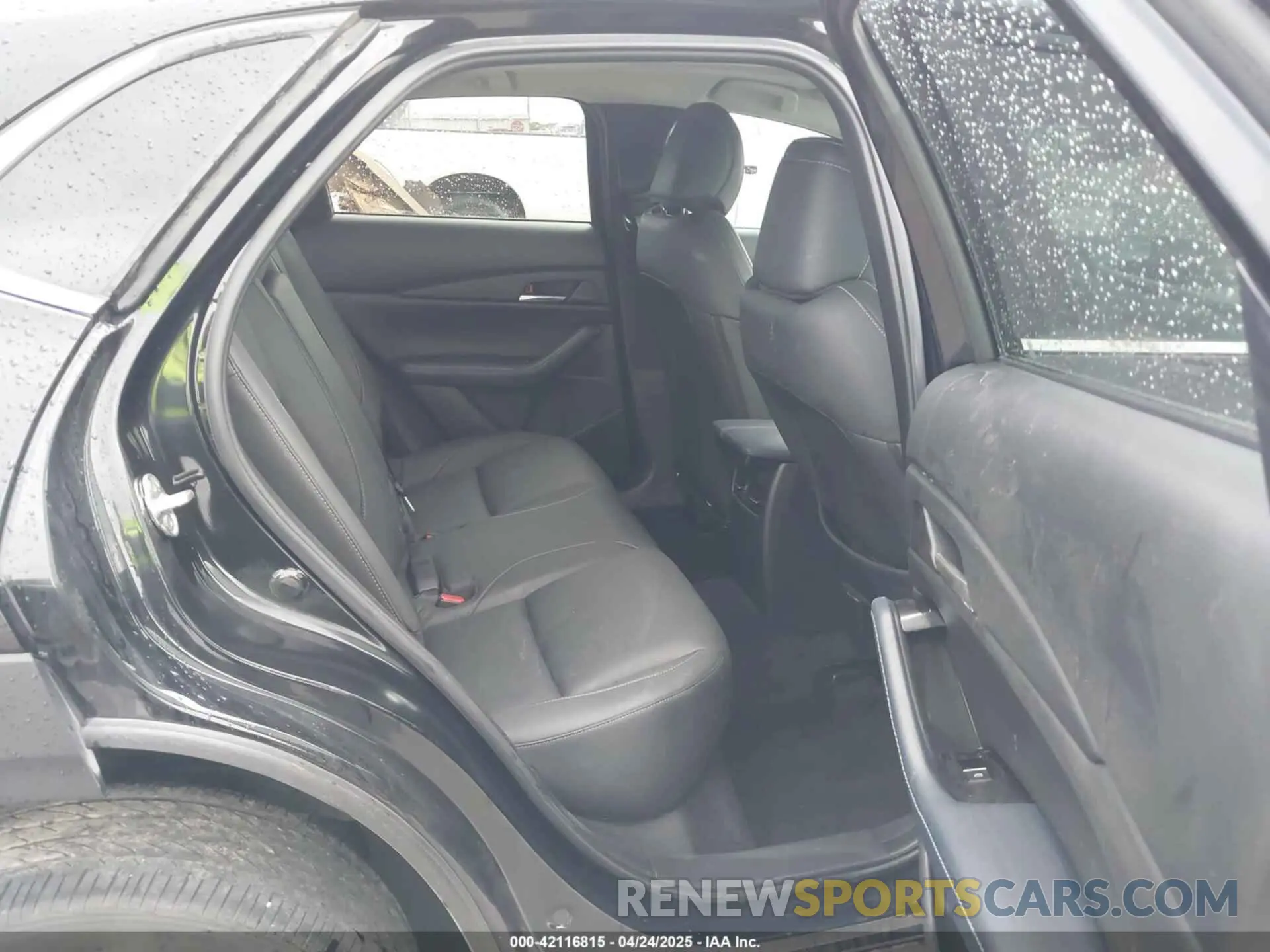 8 Photograph of a damaged car 3MVDMACL9MM227500 MAZDA CX-30 2021