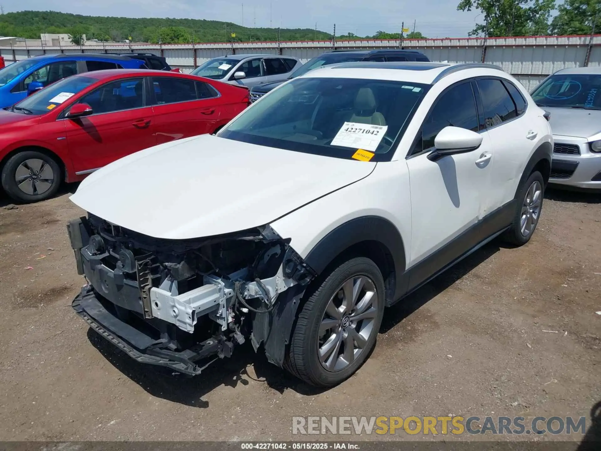 2 Photograph of a damaged car 3MVDMADLXMM315664 MAZDA CX-30 2021