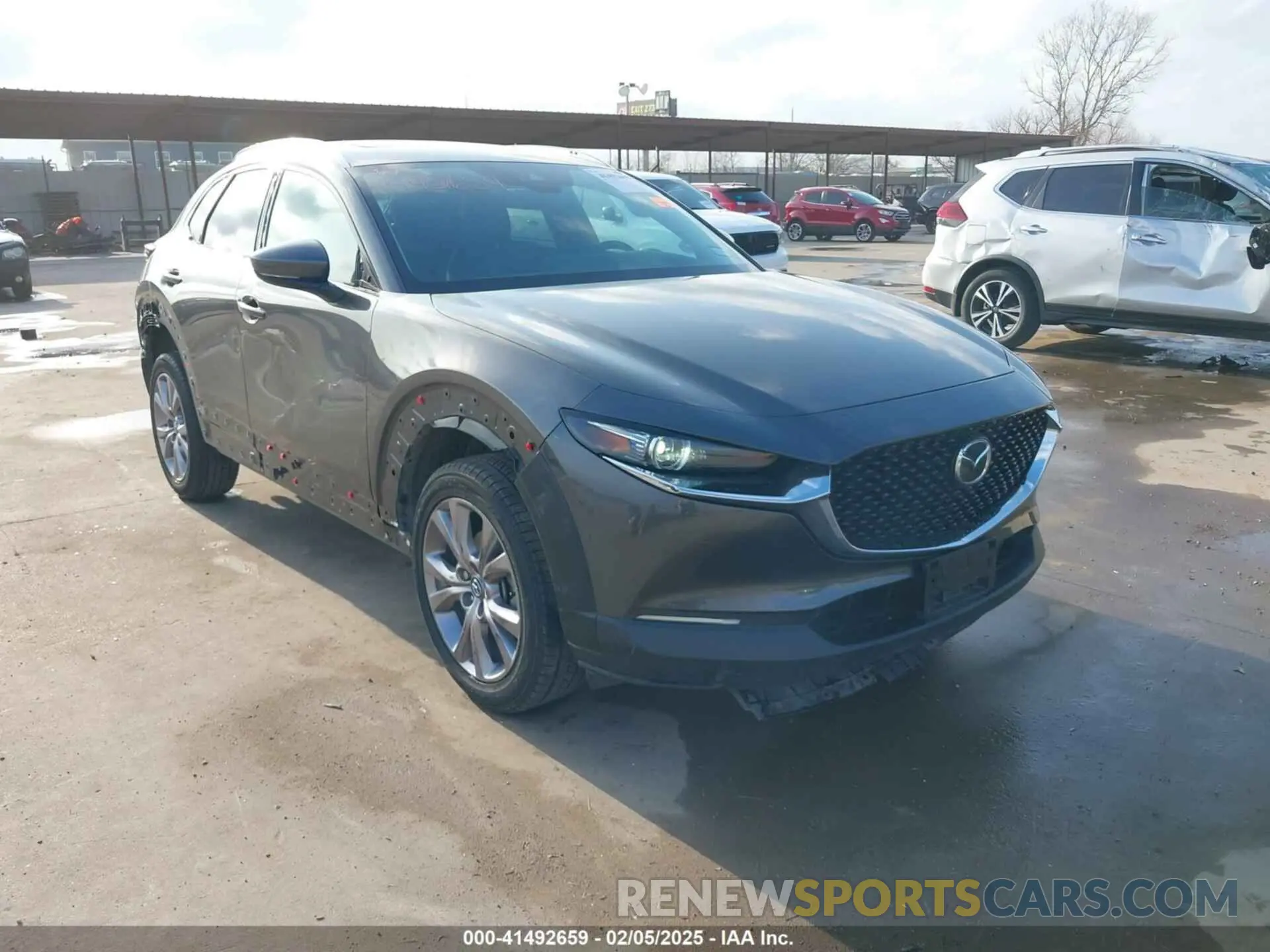 6 Photograph of a damaged car 3MVDMADM5MM215299 MAZDA CX-30 2021