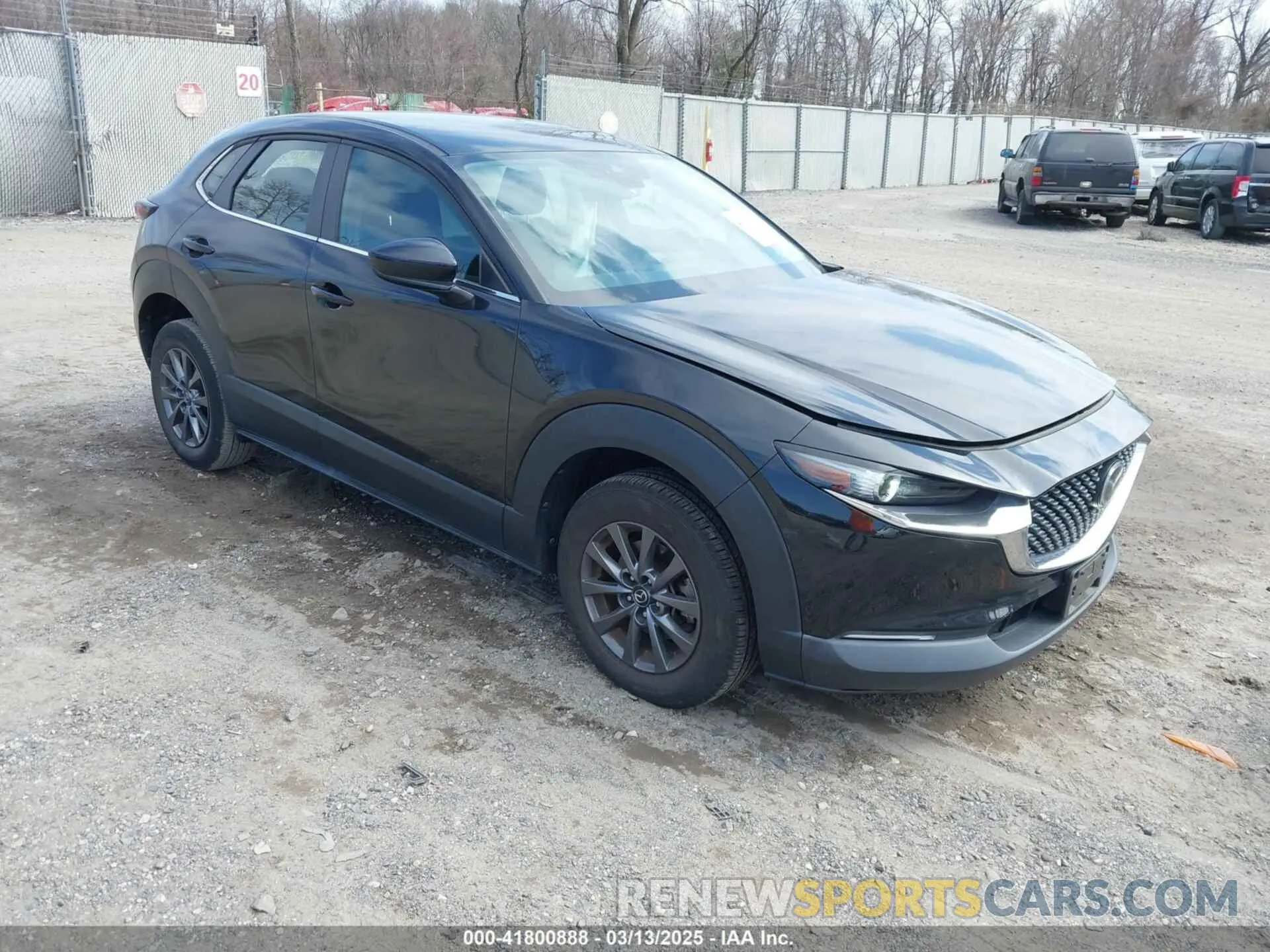 1 Photograph of a damaged car 3MVDMBAL5MM214185 MAZDA CX-30 2021