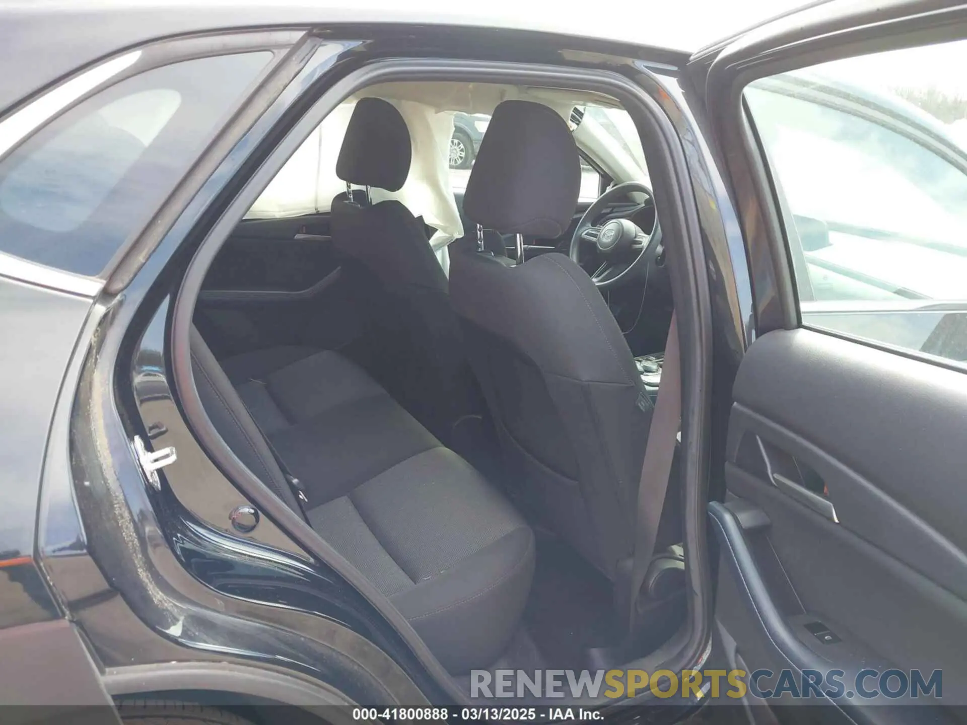 8 Photograph of a damaged car 3MVDMBAL5MM214185 MAZDA CX-30 2021