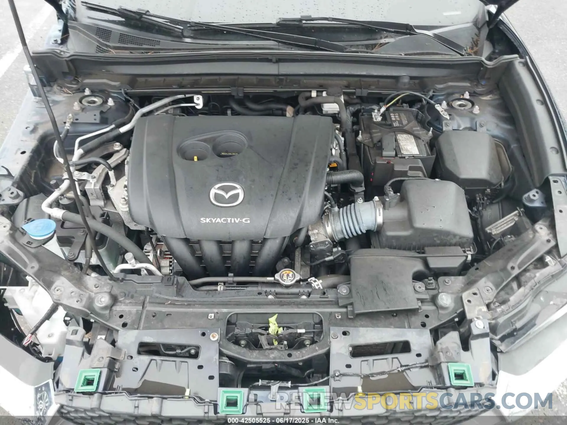10 Photograph of a damaged car 3MVDMBAL5MM254086 MAZDA CX-30 2021