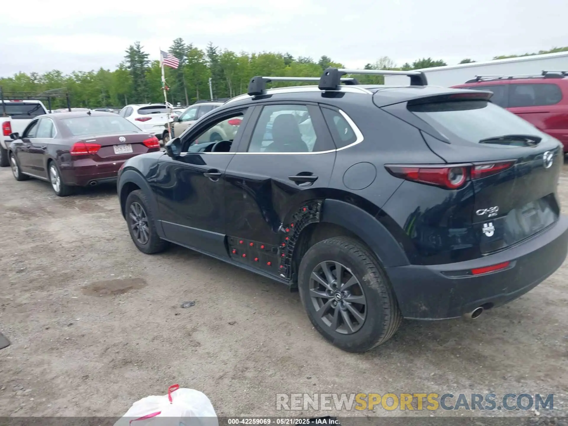 3 Photograph of a damaged car 3MVDMBAL6MM216396 MAZDA CX-30 2021