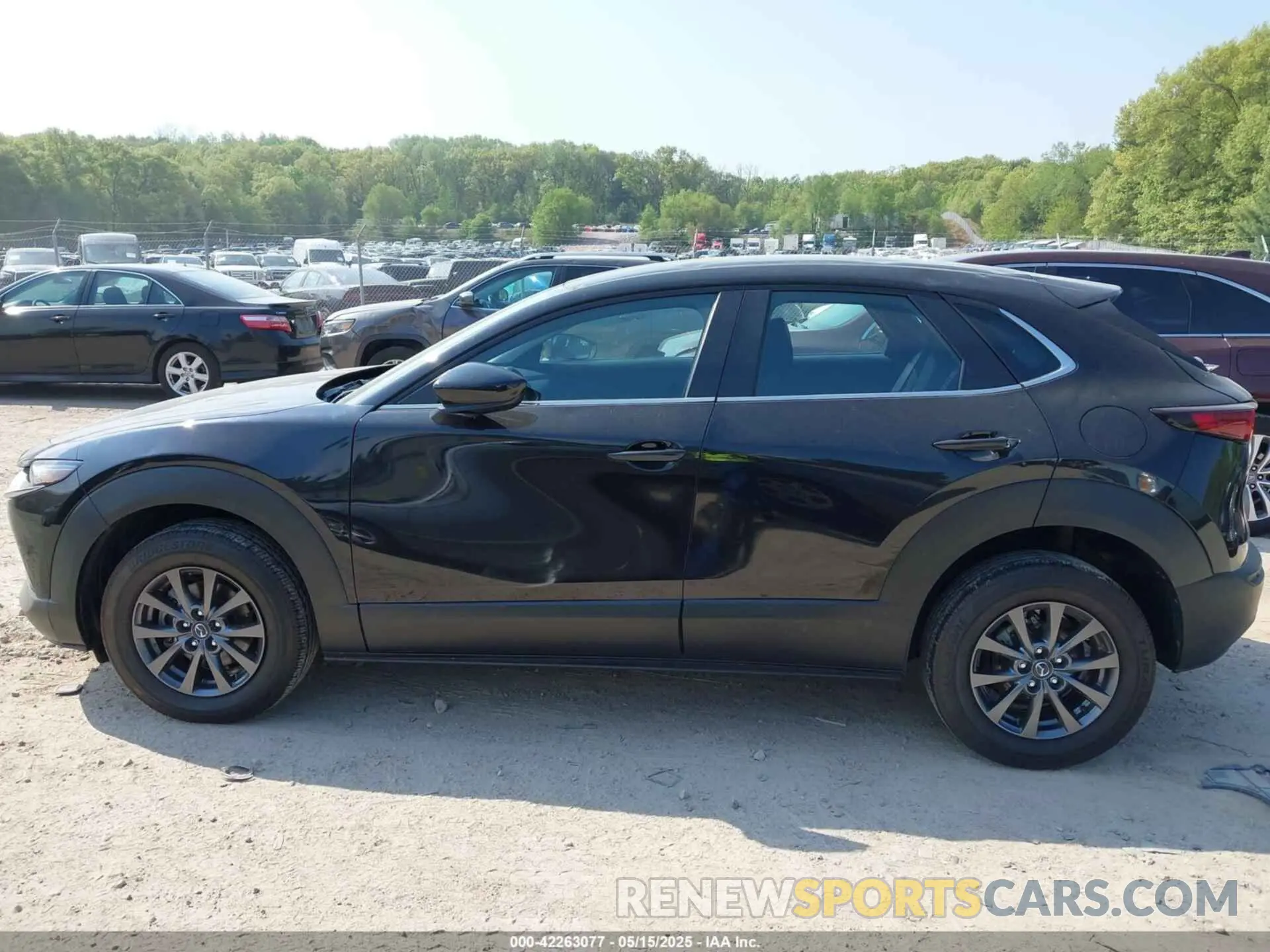 14 Photograph of a damaged car 3MVDMBAL6MM264948 MAZDA CX-30 2021