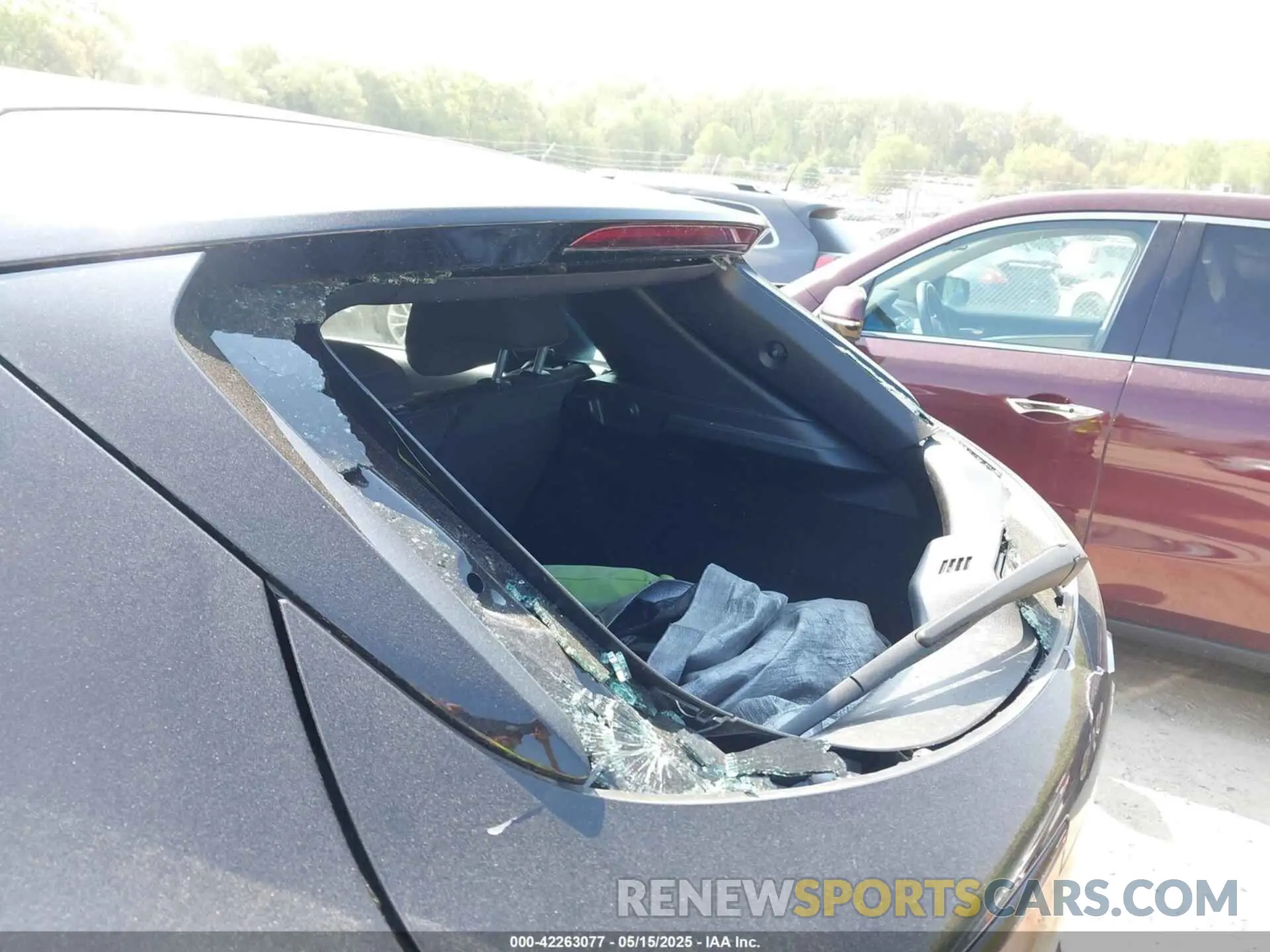 17 Photograph of a damaged car 3MVDMBAL6MM264948 MAZDA CX-30 2021