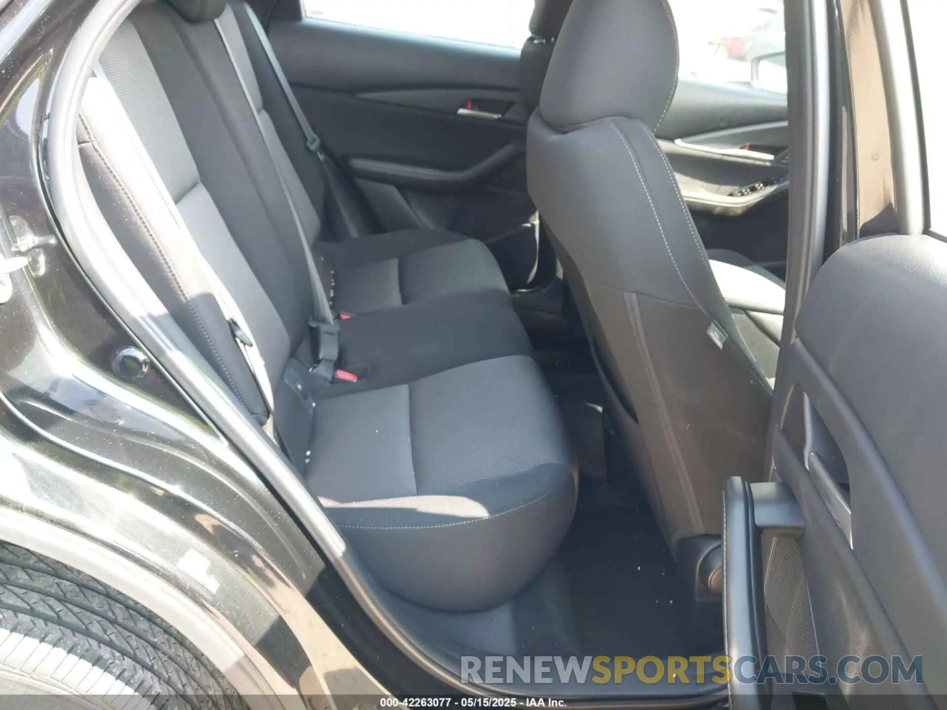 8 Photograph of a damaged car 3MVDMBAL6MM264948 MAZDA CX-30 2021