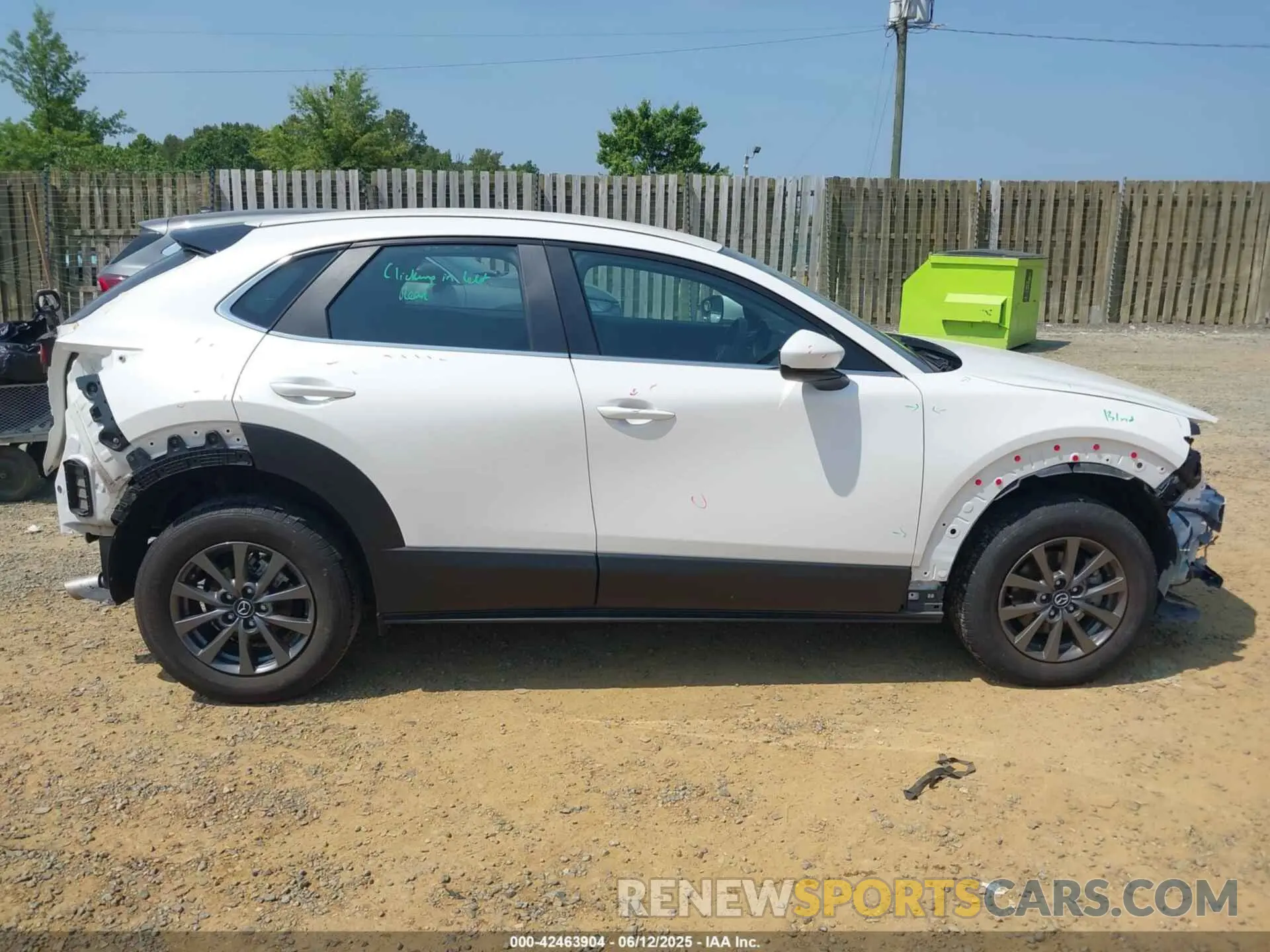 14 Photograph of a damaged car 3MVDMBAL7MM232767 MAZDA CX-30 2021