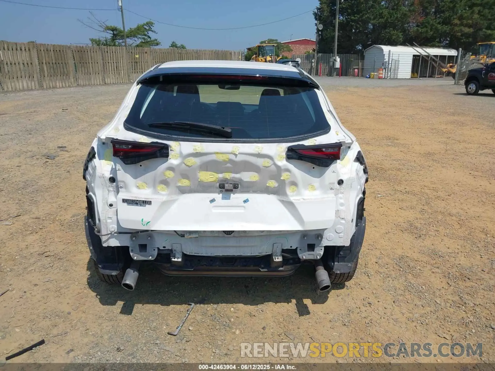 17 Photograph of a damaged car 3MVDMBAL7MM232767 MAZDA CX-30 2021