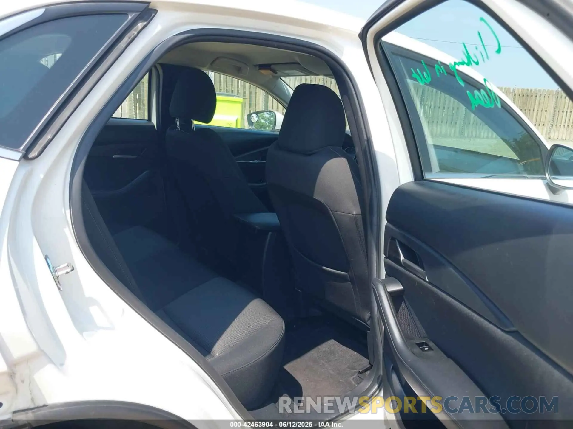 8 Photograph of a damaged car 3MVDMBAL7MM232767 MAZDA CX-30 2021