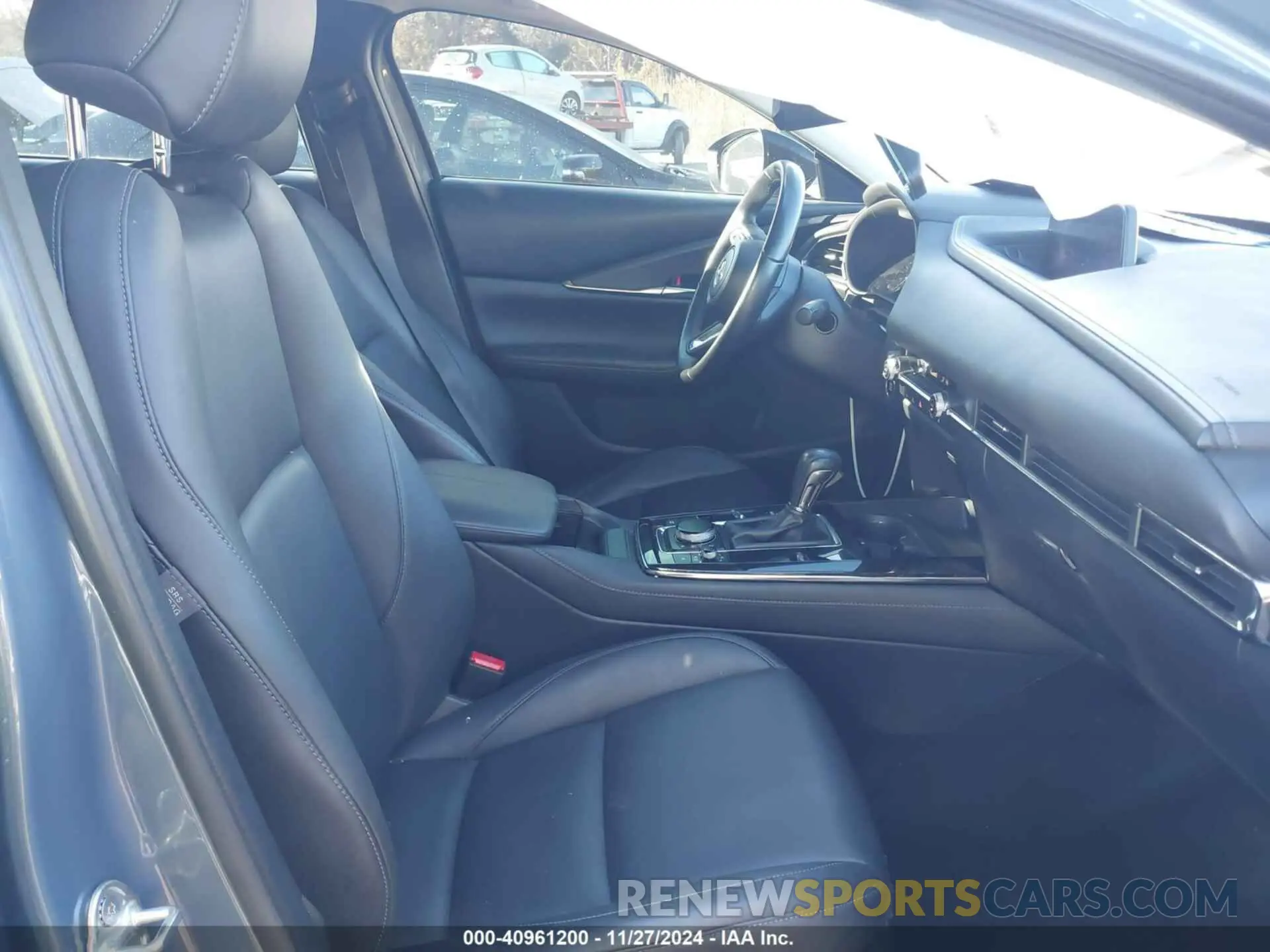 5 Photograph of a damaged car 3MVDMBAY1MM265209 MAZDA CX-30 2021