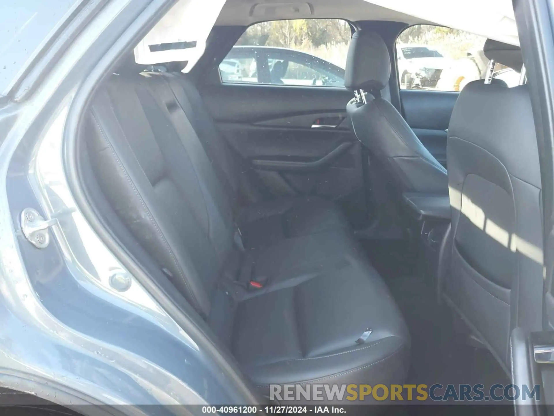 8 Photograph of a damaged car 3MVDMBAY1MM265209 MAZDA CX-30 2021