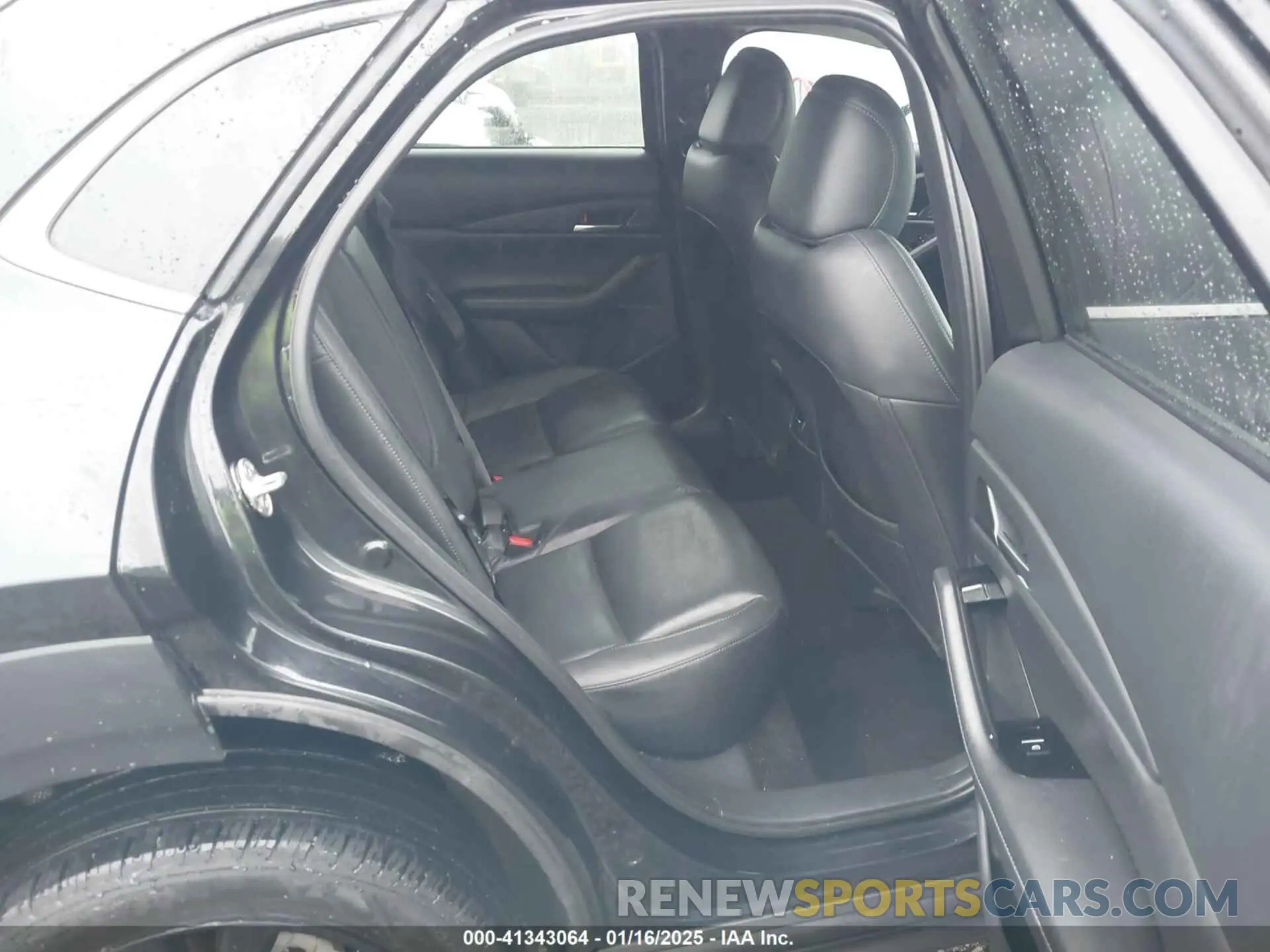 8 Photograph of a damaged car 3MVDMBAY8MM264428 MAZDA CX-30 2021