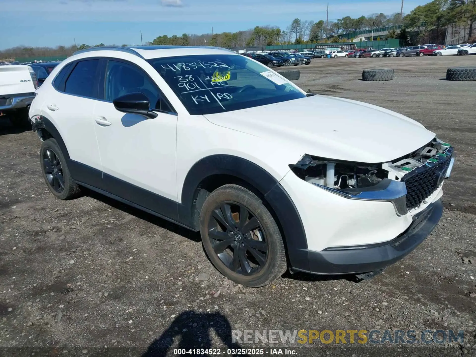 1 Photograph of a damaged car 3MVDMBAYXMM250823 MAZDA CX-30 2021