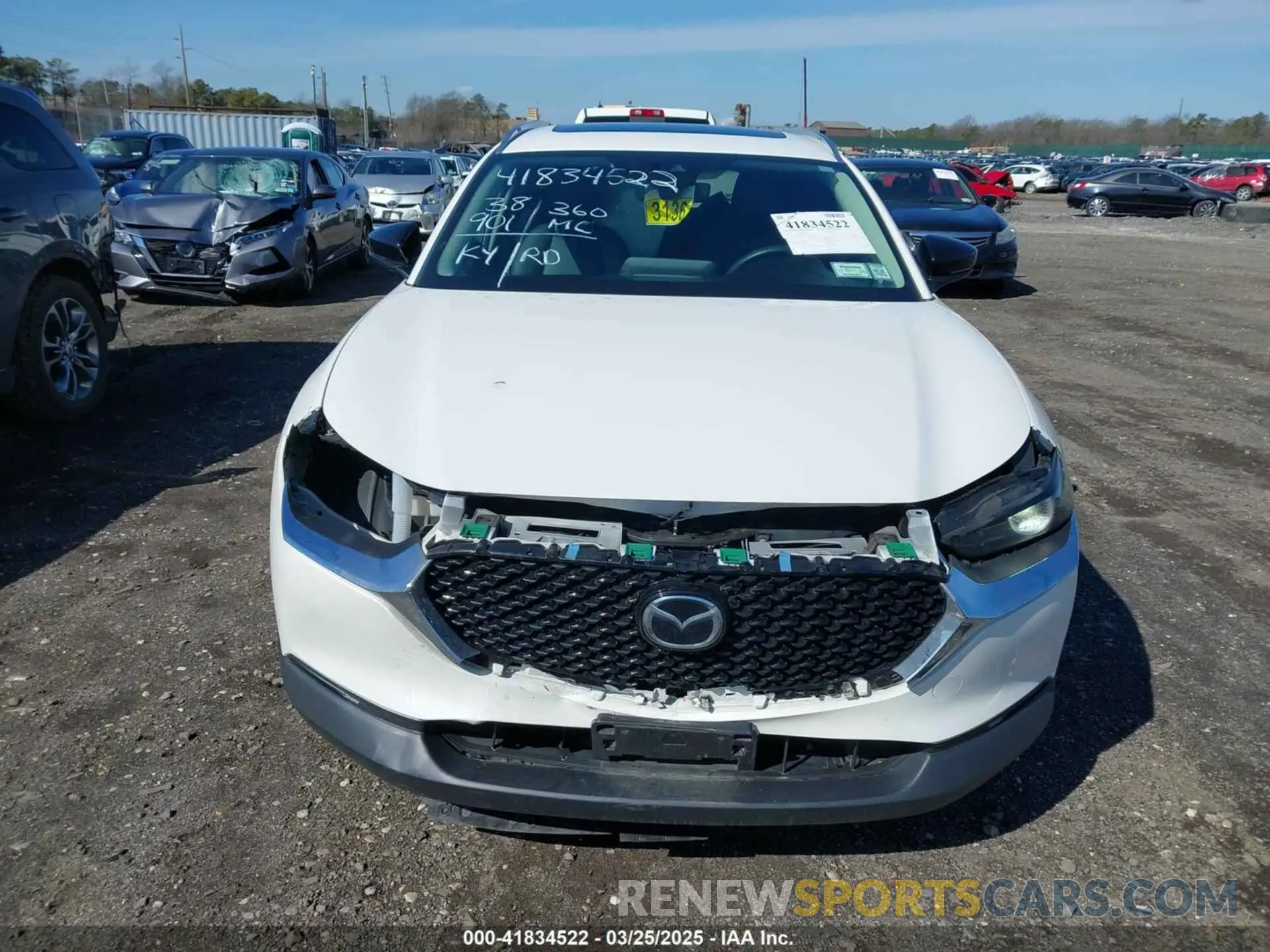 12 Photograph of a damaged car 3MVDMBAYXMM250823 MAZDA CX-30 2021
