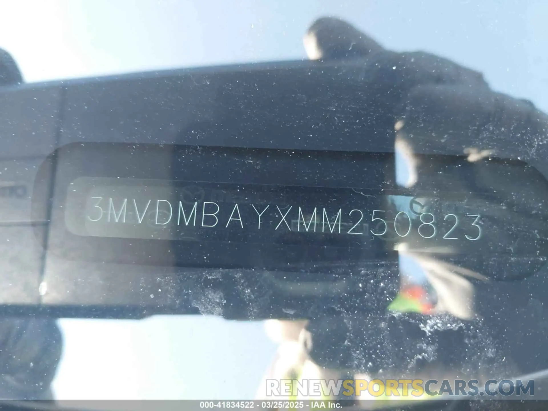 17 Photograph of a damaged car 3MVDMBAYXMM250823 MAZDA CX-30 2021
