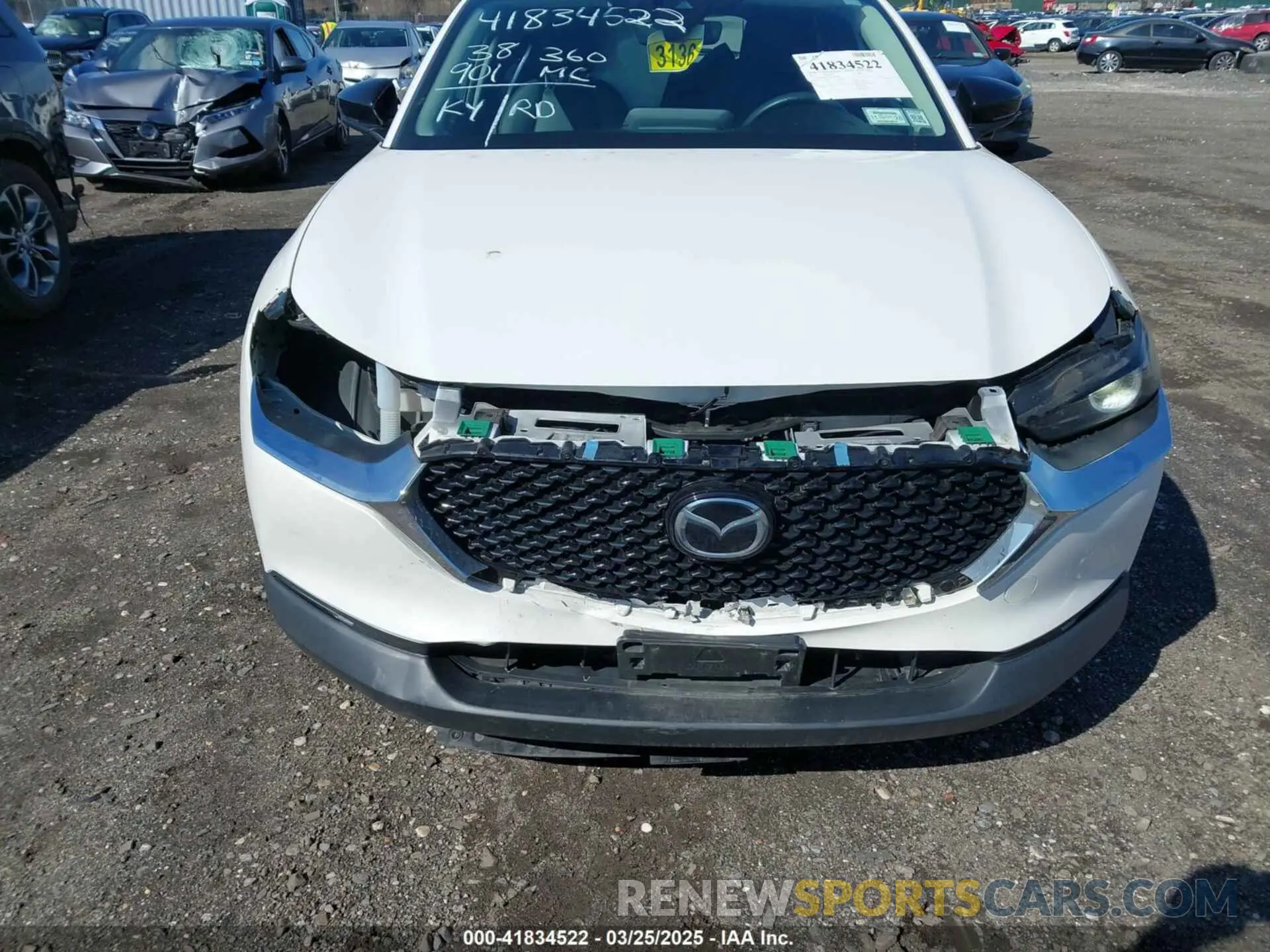 6 Photograph of a damaged car 3MVDMBAYXMM250823 MAZDA CX-30 2021