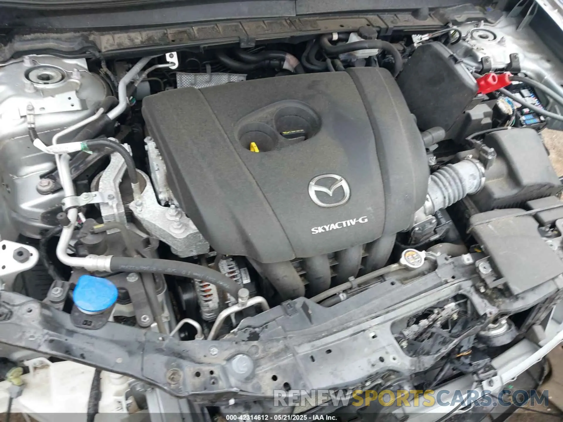 10 Photograph of a damaged car 3MVDMBBL0MM237677 MAZDA CX-30 2021
