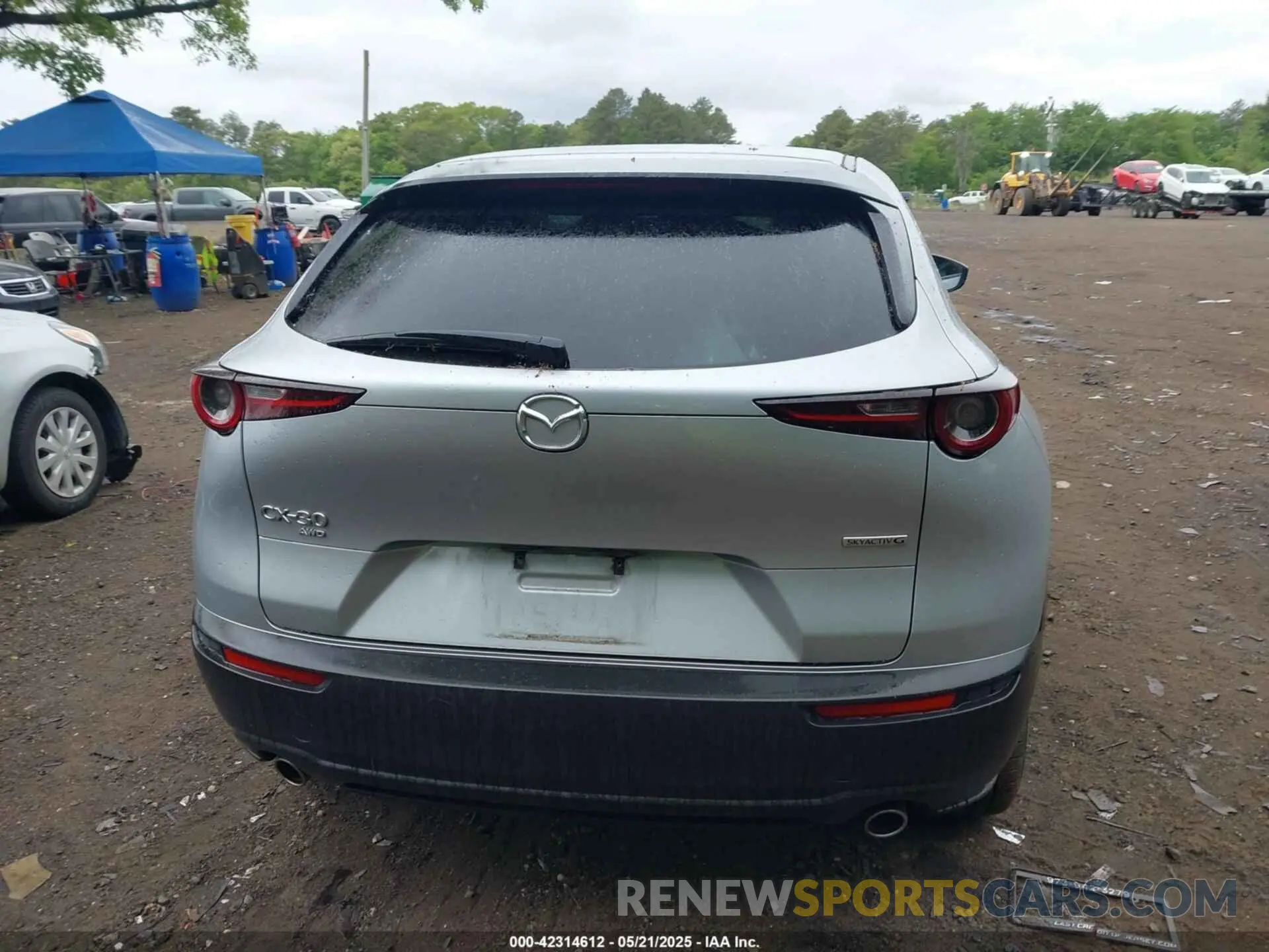 16 Photograph of a damaged car 3MVDMBBL0MM237677 MAZDA CX-30 2021