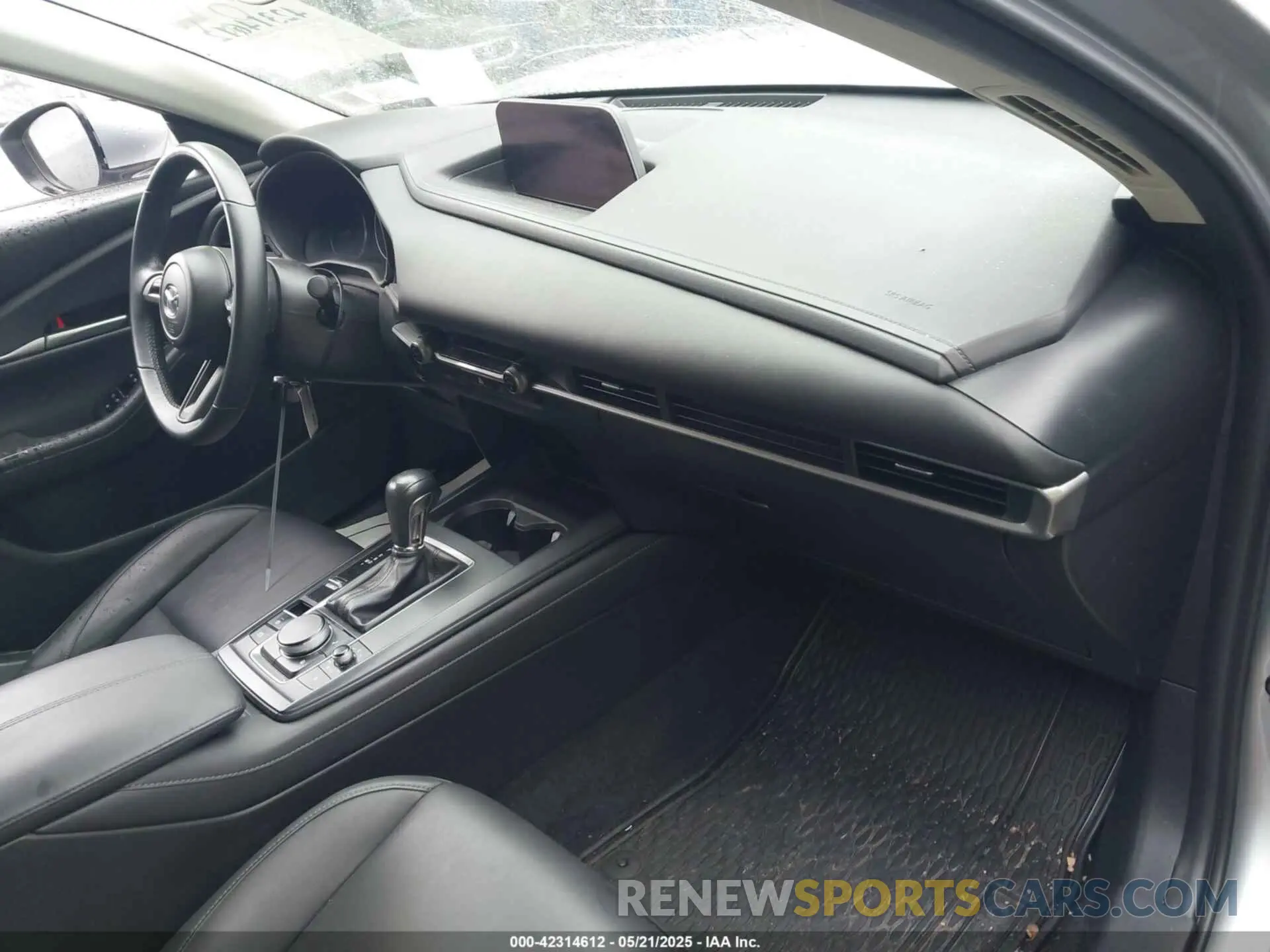 5 Photograph of a damaged car 3MVDMBBL0MM237677 MAZDA CX-30 2021