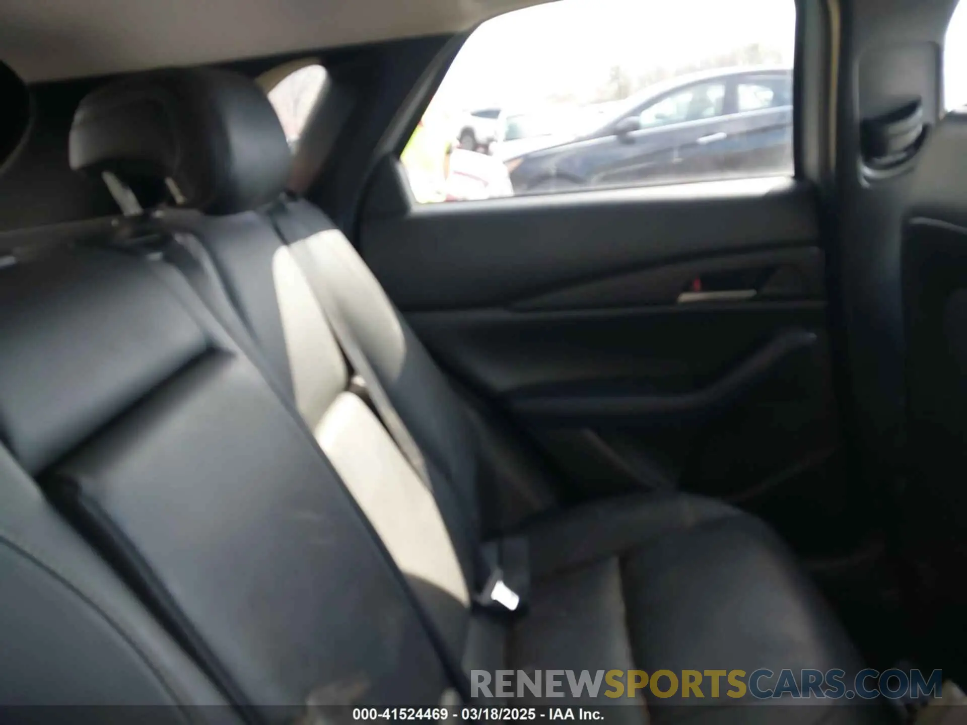 8 Photograph of a damaged car 3MVDMBBL3MM224650 MAZDA CX-30 2021