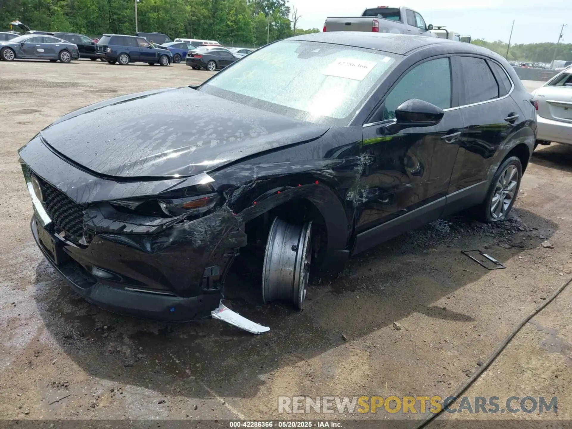 2 Photograph of a damaged car 3MVDMBBL3MM313375 MAZDA CX-30 2021