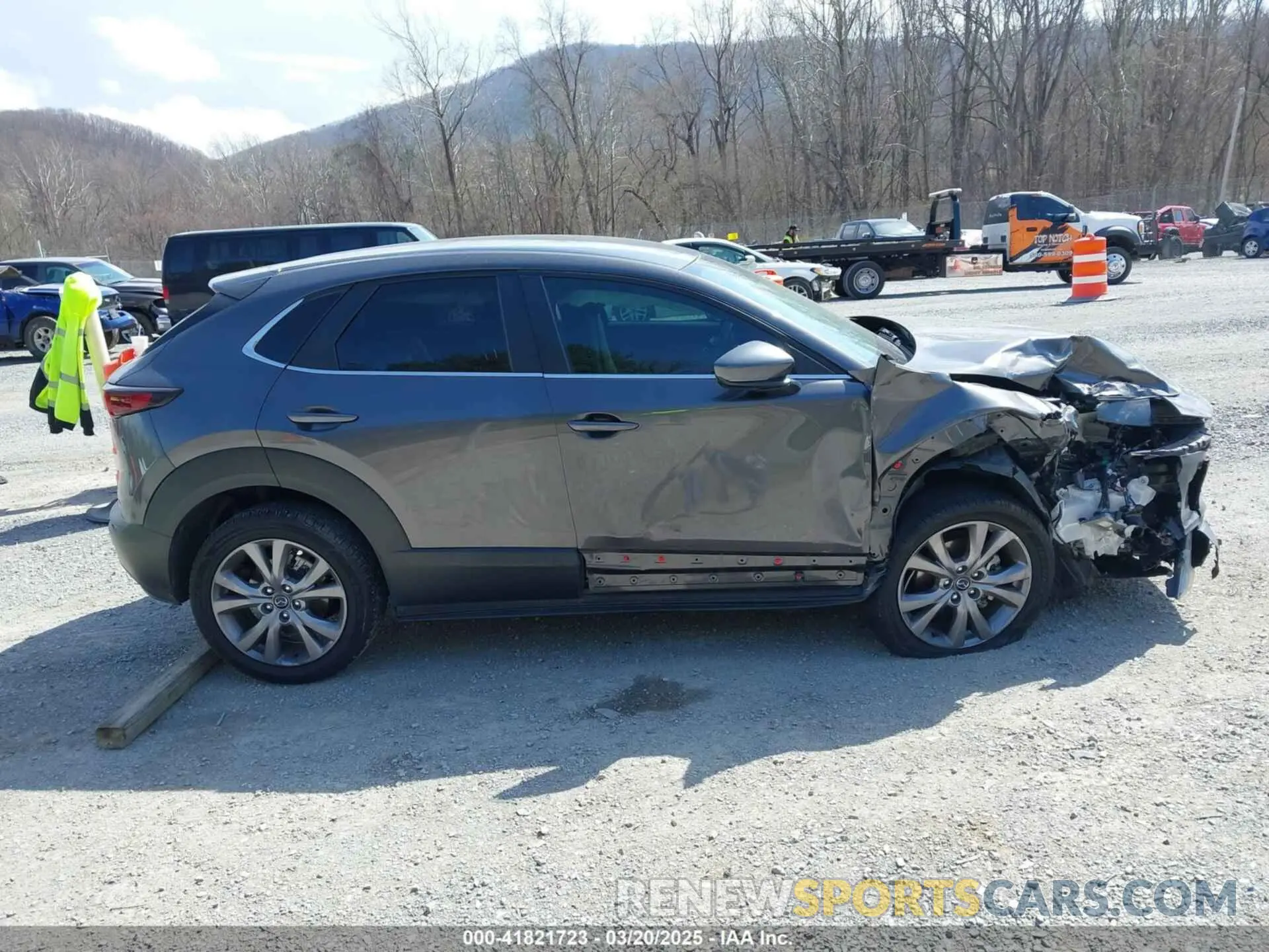 13 Photograph of a damaged car 3MVDMBBL5MM224326 MAZDA CX-30 2021