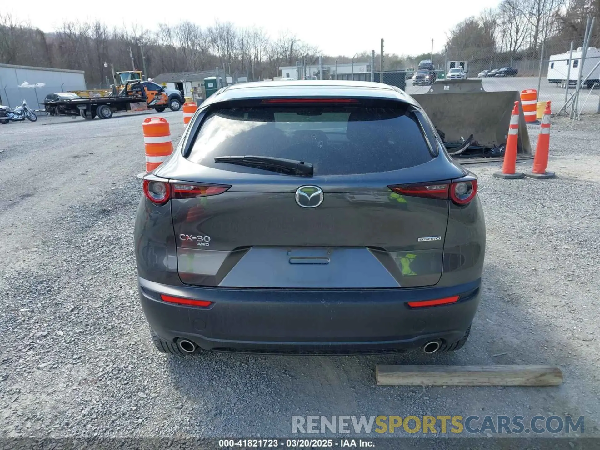 16 Photograph of a damaged car 3MVDMBBL5MM224326 MAZDA CX-30 2021