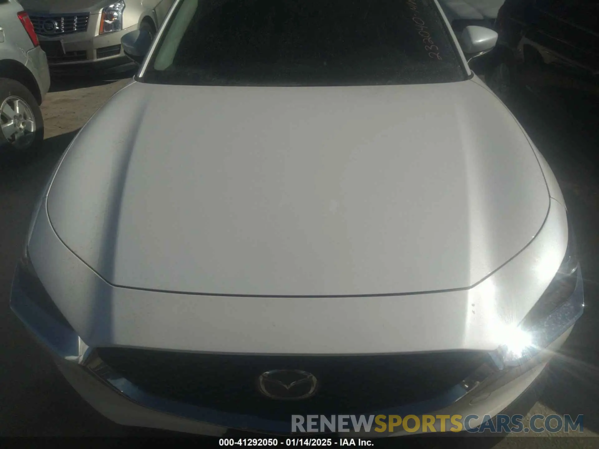 10 Photograph of a damaged car 3MVDMBBL5MM232040 MAZDA CX-30 2021