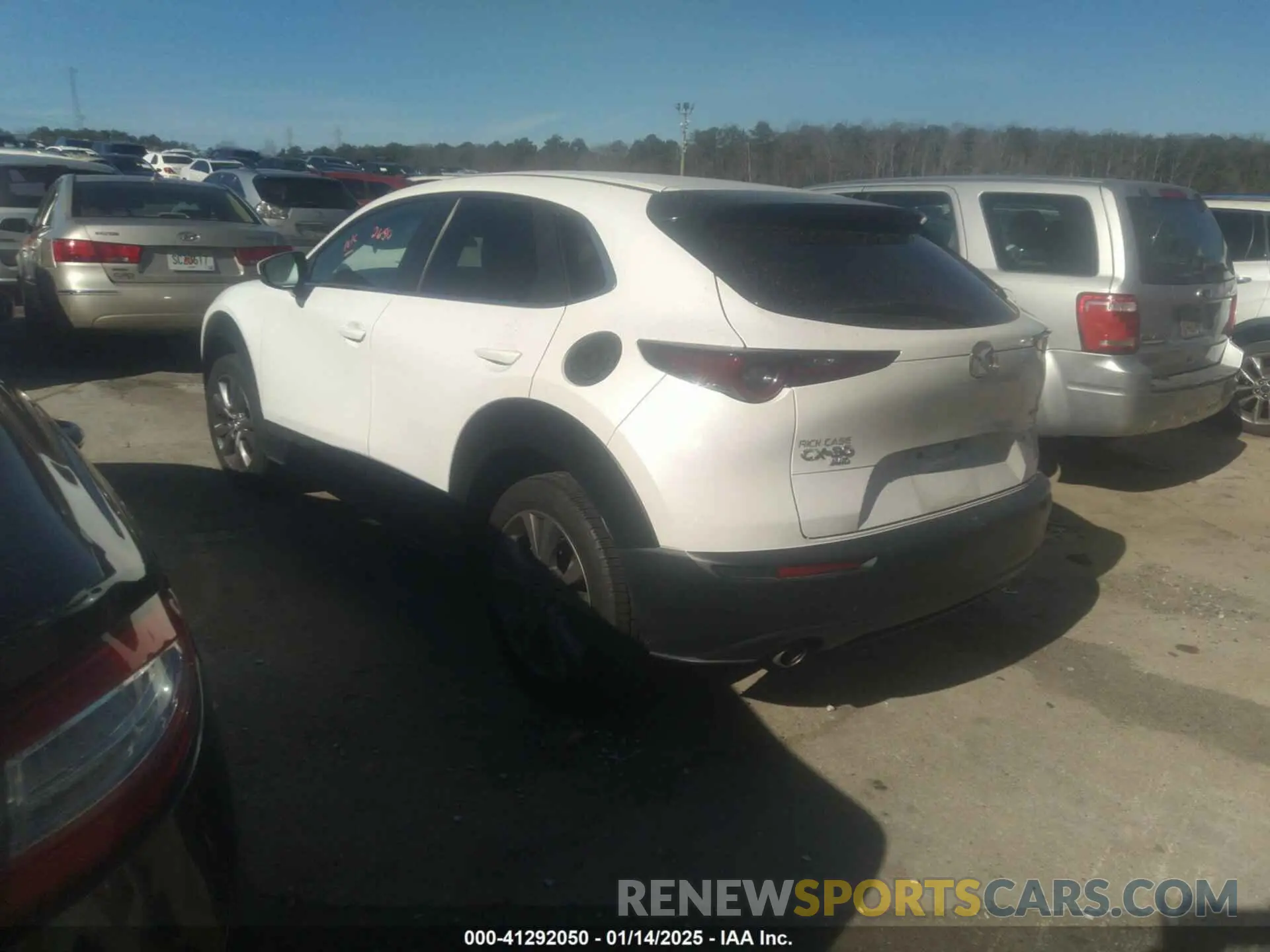 3 Photograph of a damaged car 3MVDMBBL5MM232040 MAZDA CX-30 2021