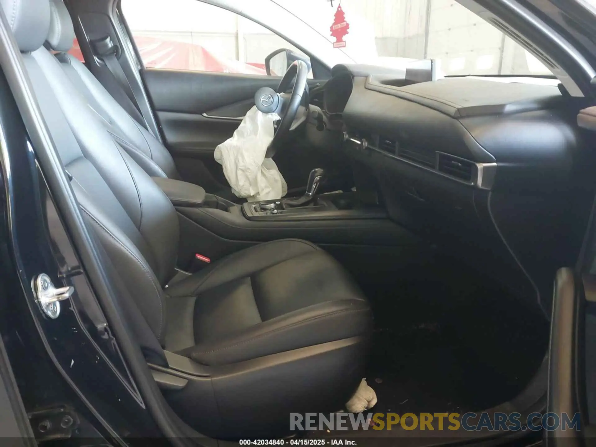 5 Photograph of a damaged car 3MVDMBBL7MM248479 MAZDA CX-30 2021