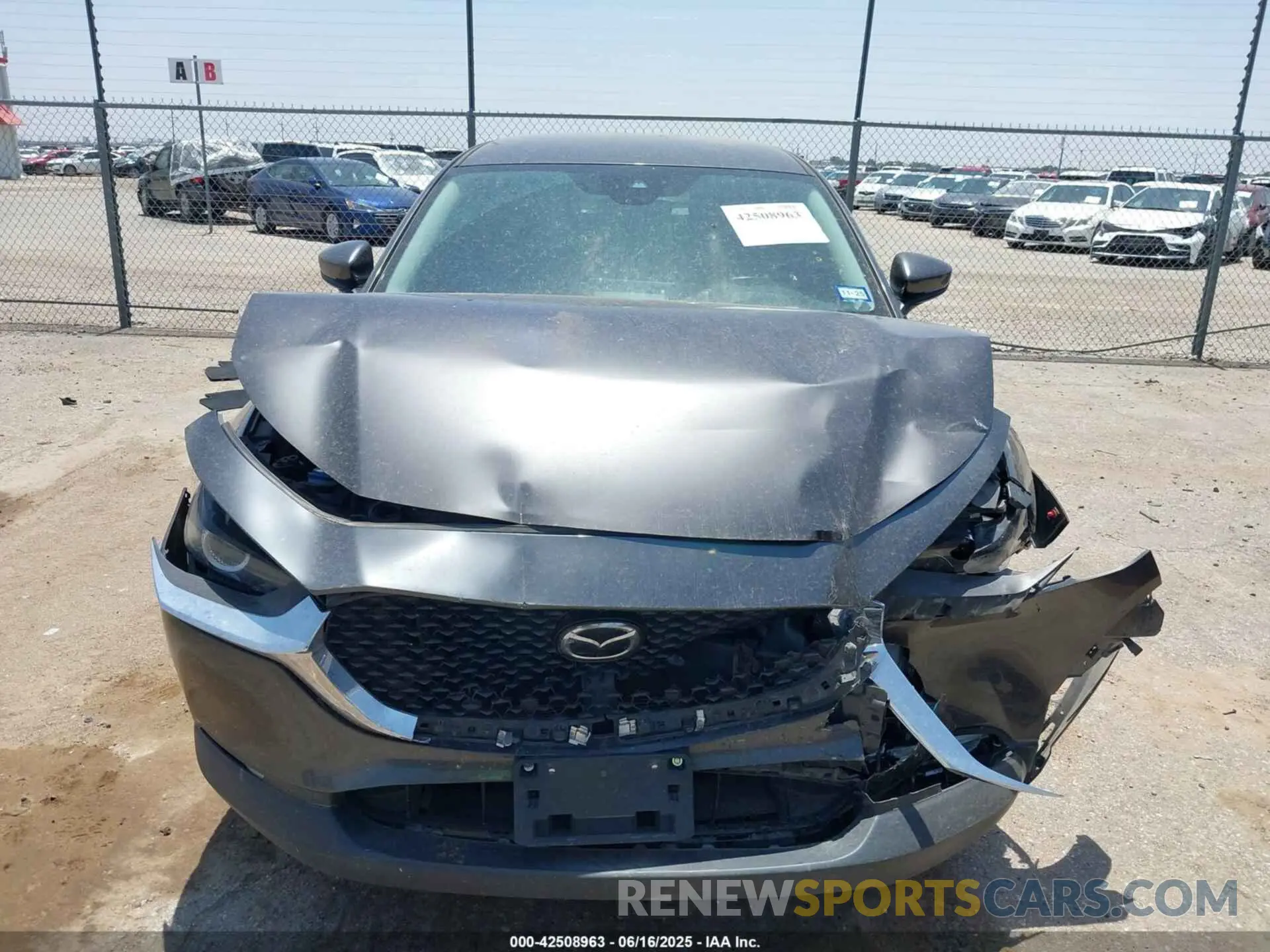 12 Photograph of a damaged car 3MVDMBBL7MM313900 MAZDA CX-30 2021