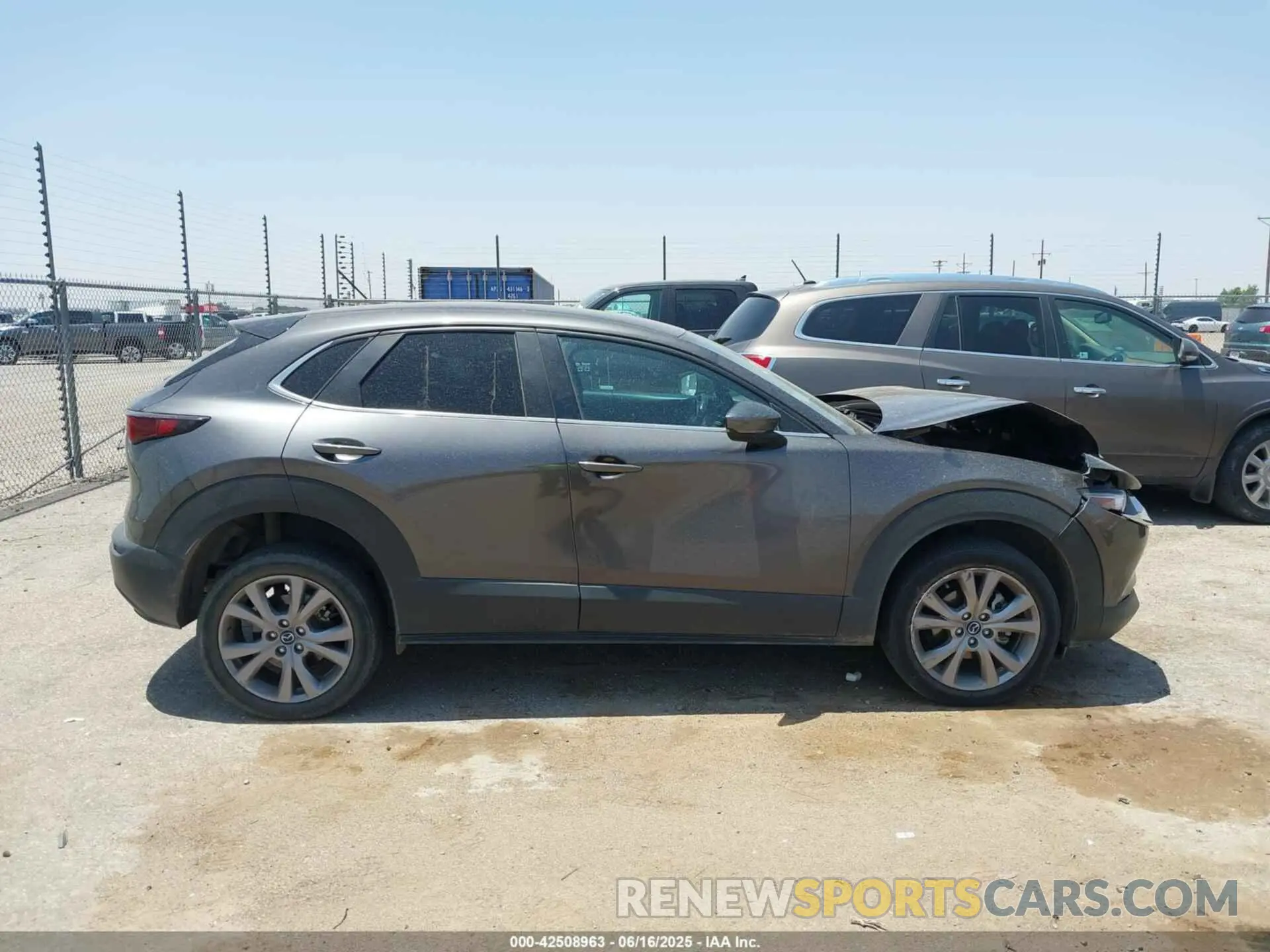13 Photograph of a damaged car 3MVDMBBL7MM313900 MAZDA CX-30 2021