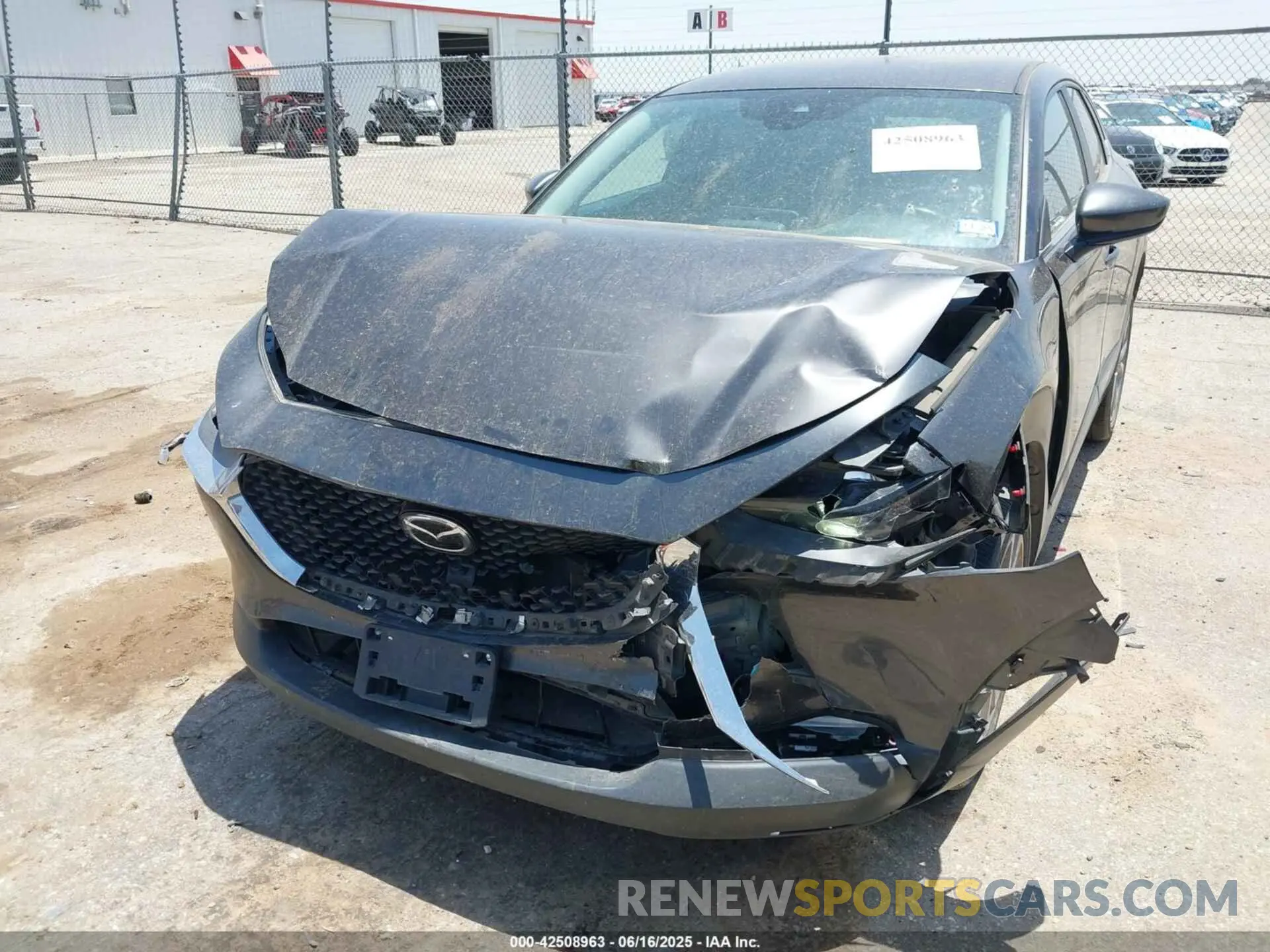 6 Photograph of a damaged car 3MVDMBBL7MM313900 MAZDA CX-30 2021