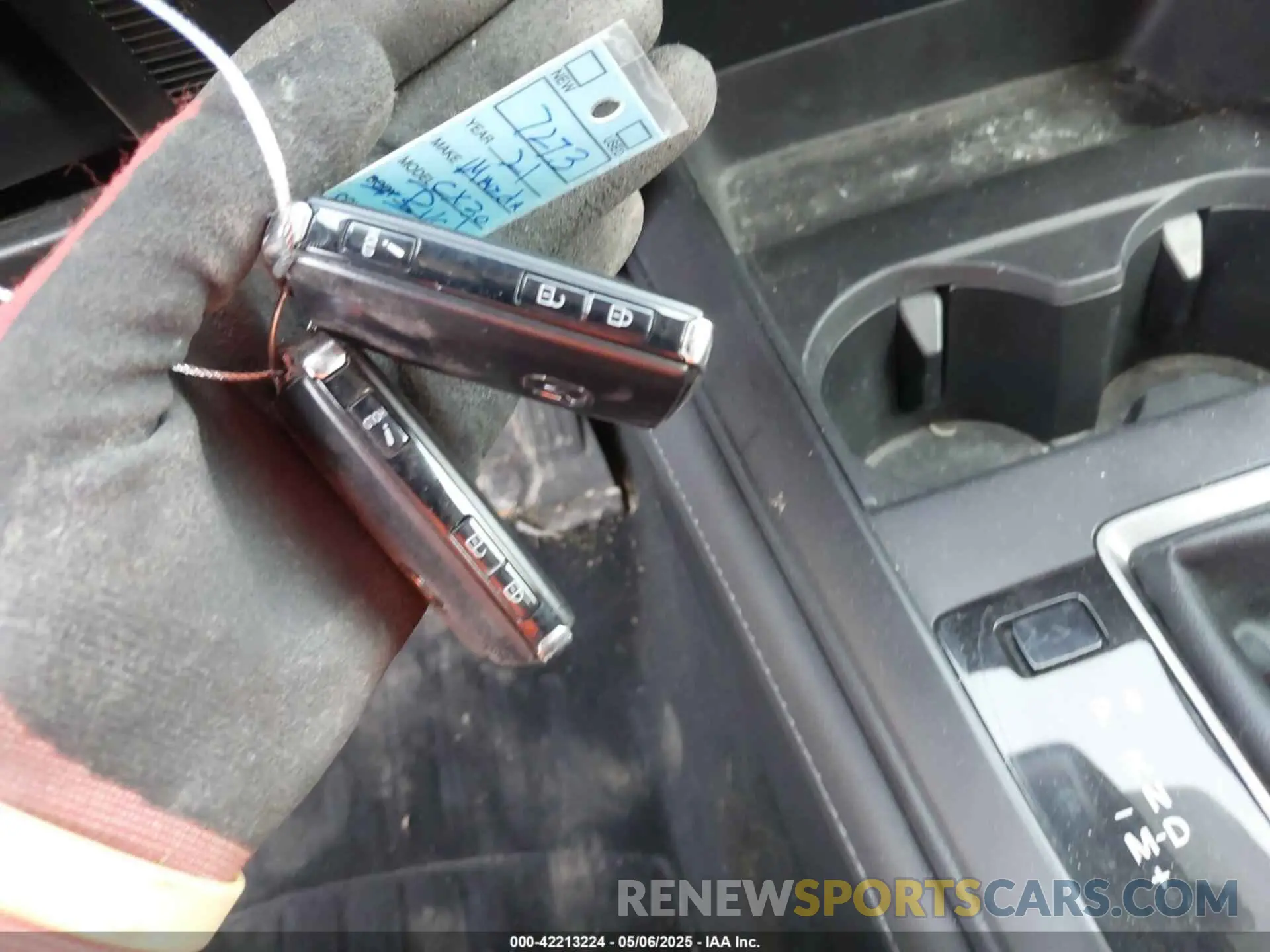 11 Photograph of a damaged car 3MVDMBBL8MM250466 MAZDA CX-30 2021