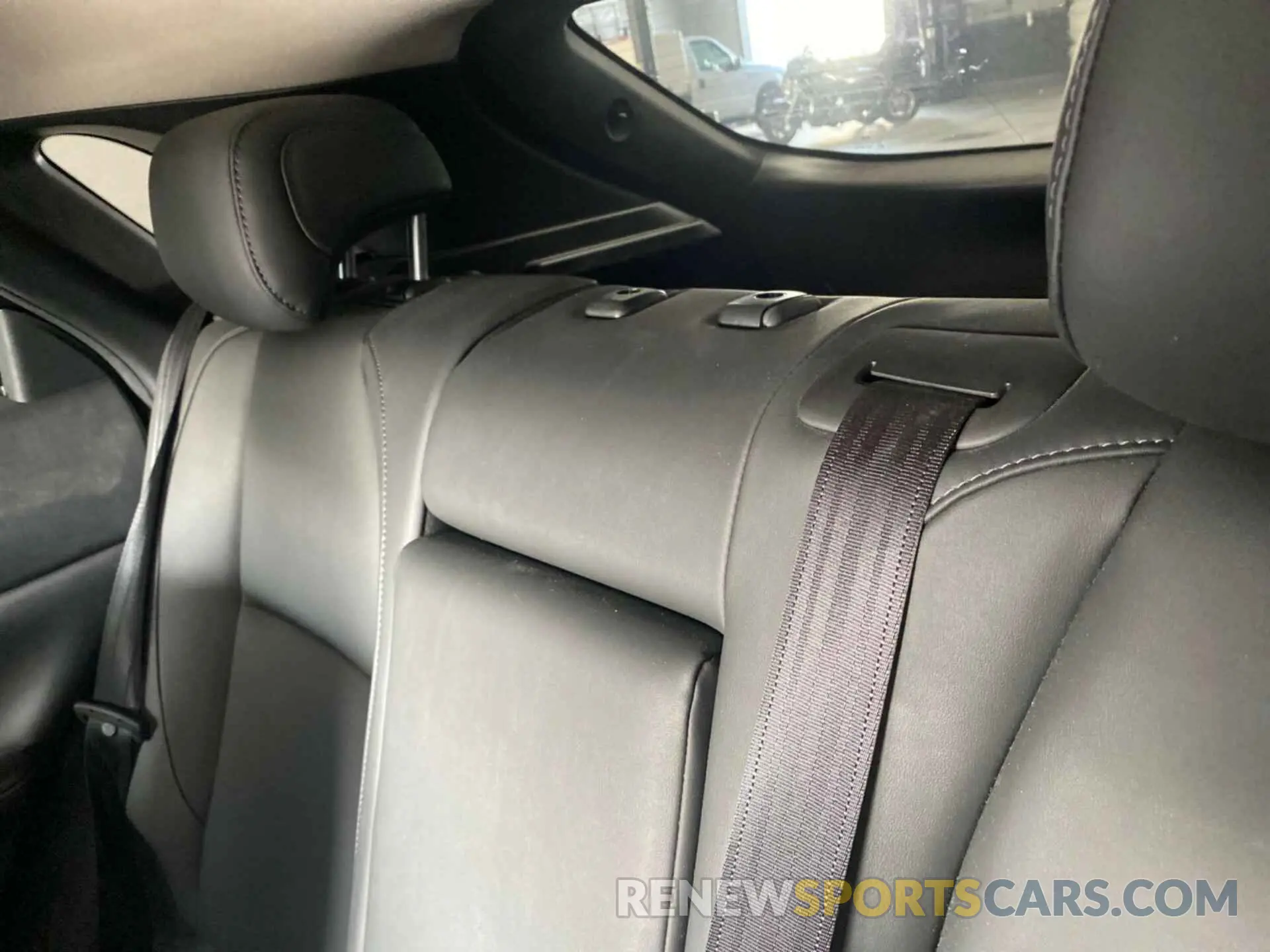 8 Photograph of a damaged car 3MVDMBBL8MM270541 MAZDA CX-30 2021