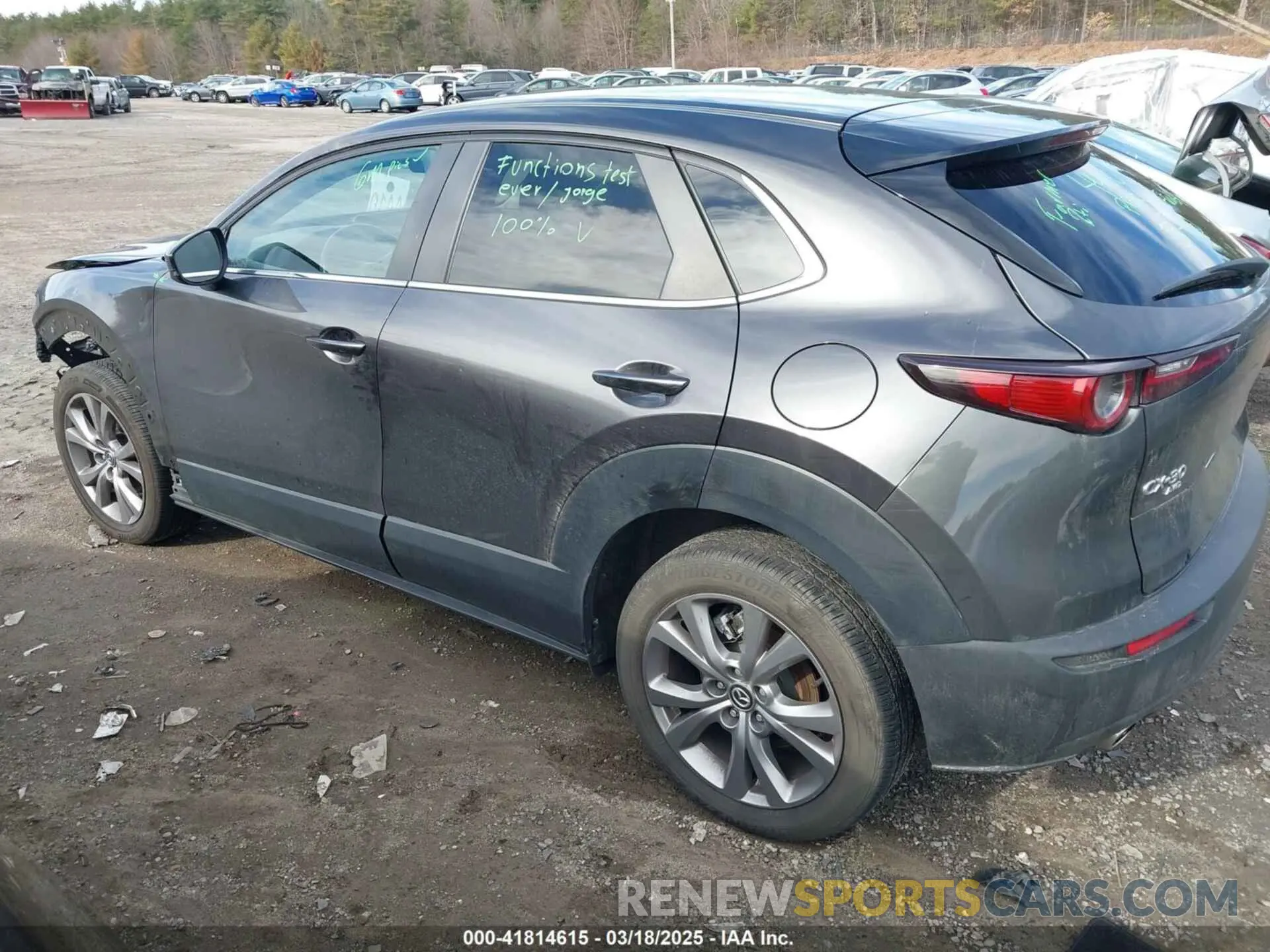 14 Photograph of a damaged car 3MVDMBBL8MM308155 MAZDA CX-30 2021
