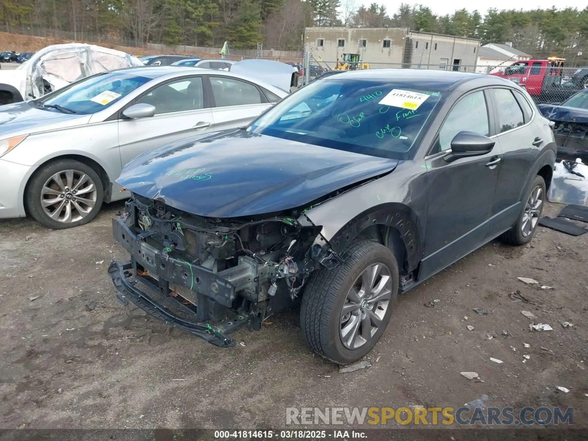 2 Photograph of a damaged car 3MVDMBBL8MM308155 MAZDA CX-30 2021