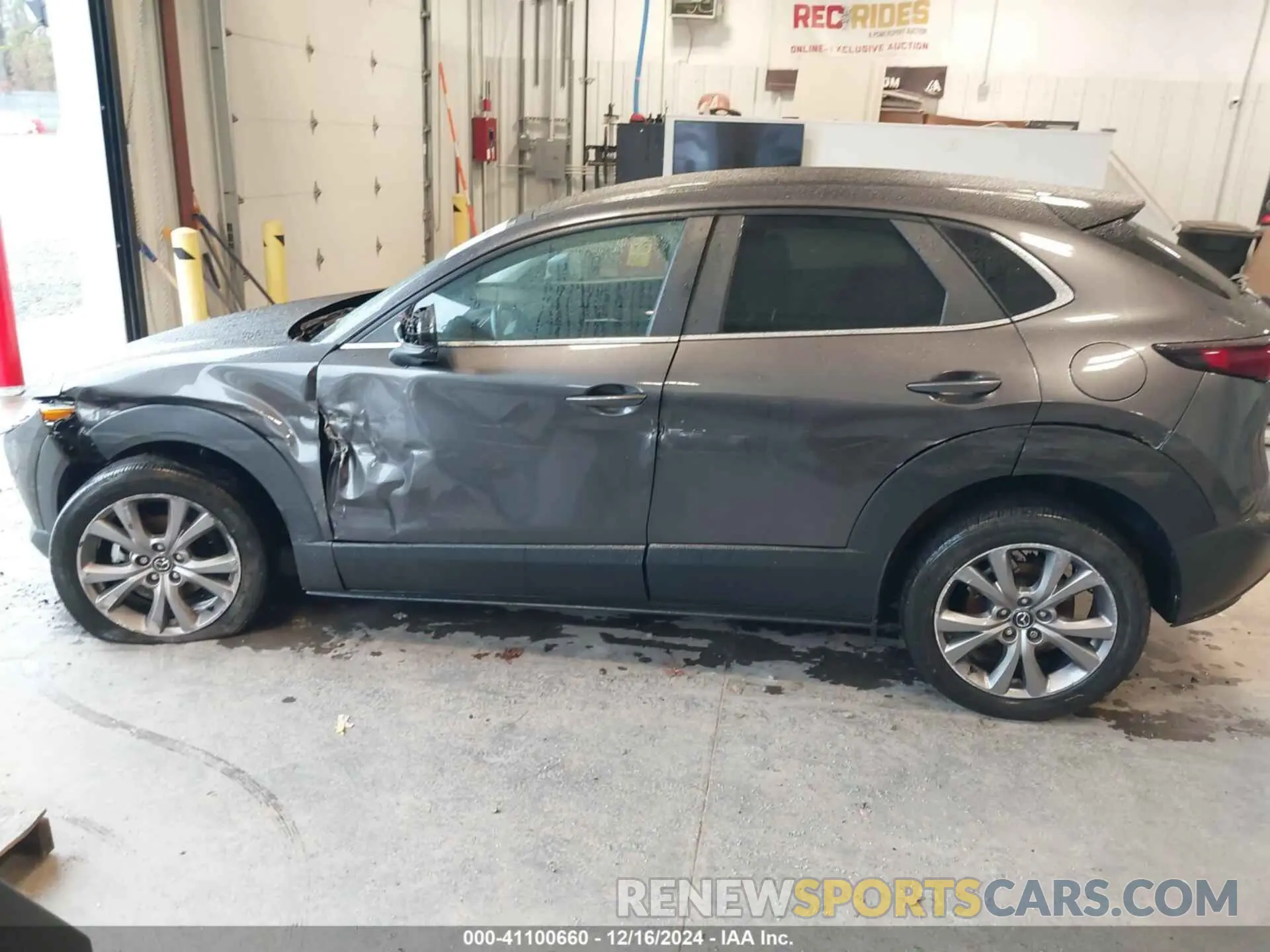 14 Photograph of a damaged car 3MVDMBBL8MM312187 MAZDA CX-30 2021